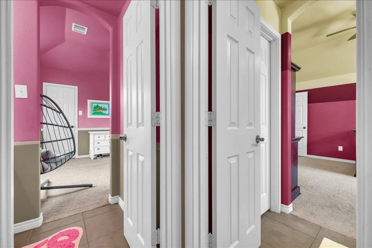 Single Family Residence For Sale in Tarrant County , 2824 Stackhouse Street, Fort Worth, Texas 76244, 5 Bedroom, 4 Bathroom, 3 Garage spaces, 4,286 Sqft, built in 2012, mls#21340775, Real Estate Agent in Fort Worth, Homes For Sale in Tarrant county, Homes For Sale in Fort Worth, Realtor in Fort Worth Texas, Real Estate Brokerage Independent Realty Texas, Luminita Cordes Realtor