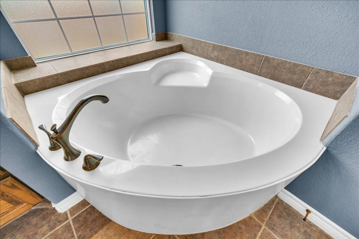 Single Family Residence For Sale in Tarrant County , 2824 Stackhouse Street, Fort Worth, Texas 76244, 5 Bedroom, 4 Bathroom, 3 Garage spaces, 4,286 Sqft, built in 2012, mls#21340775, Real Estate Agent in Fort Worth, Homes For Sale in Tarrant county, Homes For Sale in Fort Worth, Realtor in Fort Worth Texas, Real Estate Brokerage Independent Realty Texas, Luminita Cordes Realtor