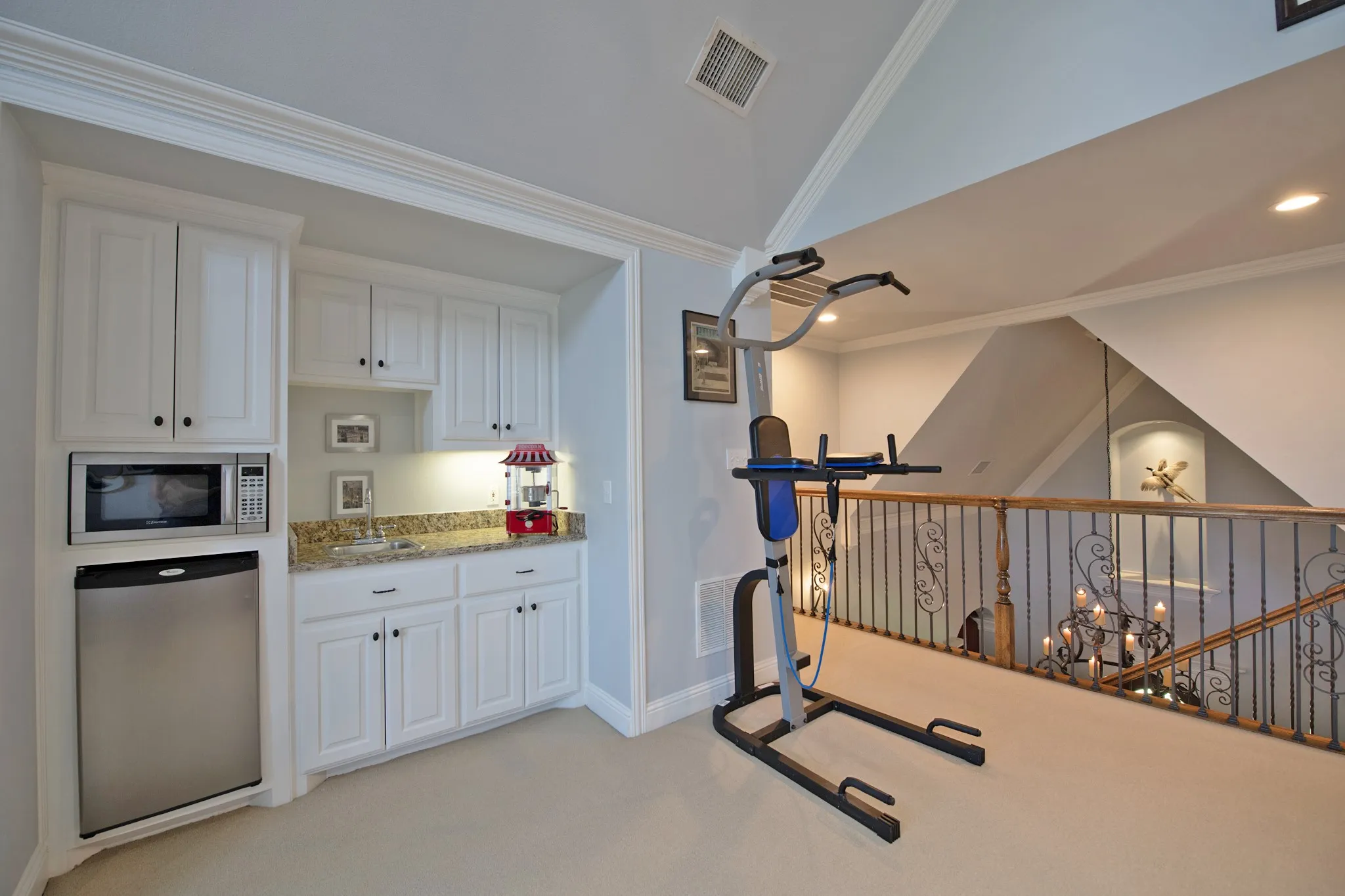 Single Family Residence For Sale in Rockwall County , 2 Westchester Court, Heath, Texas 75032, 4 Bedroom, 4 Bathroom, 3 Garage spaces, 3,900 Sqft, built in 2004, mls#21346031, Real Estate Agent in Heath, Homes For Sale in Rockwall county, Homes For Sale in Heath, Realtor in Heath Texas, Real Estate Brokerage Independent Realty Texas, Luminita Cordes Realtor