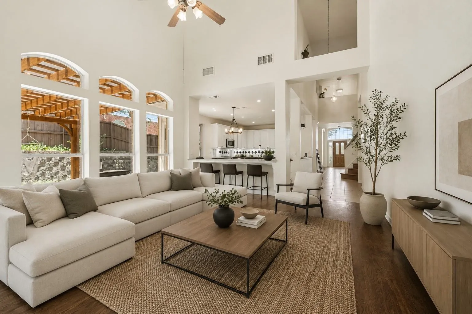 Single Family Residence For Sale in Rockwall County , 477 Monterey Drive, Rockwall, Texas 75087, 5 Bedroom, 4 Bathroom, 3 Garage spaces, 3,594 Sqft, built in 2002, mls#21346004, Real Estate Agent in Rockwall, Homes For Sale in Rockwall county, Homes For Sale in Rockwall, Realtor in Rockwall Texas, Real Estate Brokerage Independent Realty Texas, Luminita Cordes Realtor