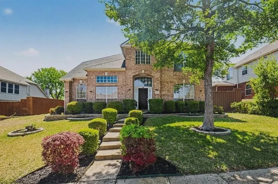 Single Family Residence For Sale in Rockwall County , 477 Monterey Drive, Rockwall, Texas 75087, 5 Bedroom, 4 Bathroom, 3 Garage spaces, 3,594 Sqft, built in 2002, mls#21346004, Real Estate Agent in Rockwall, Homes For Sale in Rockwall county, Homes For Sale in Rockwall, Realtor in Rockwall Texas, Real Estate Brokerage Independent Realty Texas, Luminita Cordes Realtor