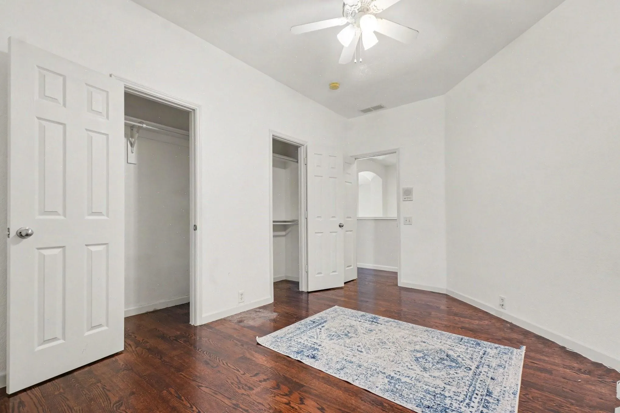 Single Family Residence For Sale in Rockwall County , 477 Monterey Drive, Rockwall, Texas 75087, 5 Bedroom, 4 Bathroom, 3 Garage spaces, 3,594 Sqft, built in 2002, mls#21346004, Real Estate Agent in Rockwall, Homes For Sale in Rockwall county, Homes For Sale in Rockwall, Realtor in Rockwall Texas, Real Estate Brokerage Independent Realty Texas, Luminita Cordes Realtor