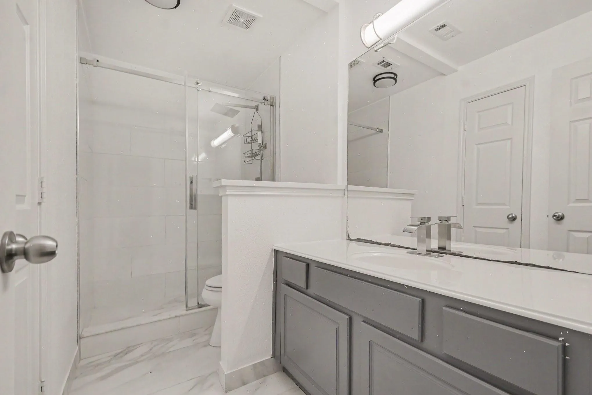 Single Family Residence For Sale in Rockwall County , 477 Monterey Drive, Rockwall, Texas 75087, 5 Bedroom, 4 Bathroom, 3 Garage spaces, 3,594 Sqft, built in 2002, mls#21346004, Real Estate Agent in Rockwall, Homes For Sale in Rockwall county, Homes For Sale in Rockwall, Realtor in Rockwall Texas, Real Estate Brokerage Independent Realty Texas, Luminita Cordes Realtor