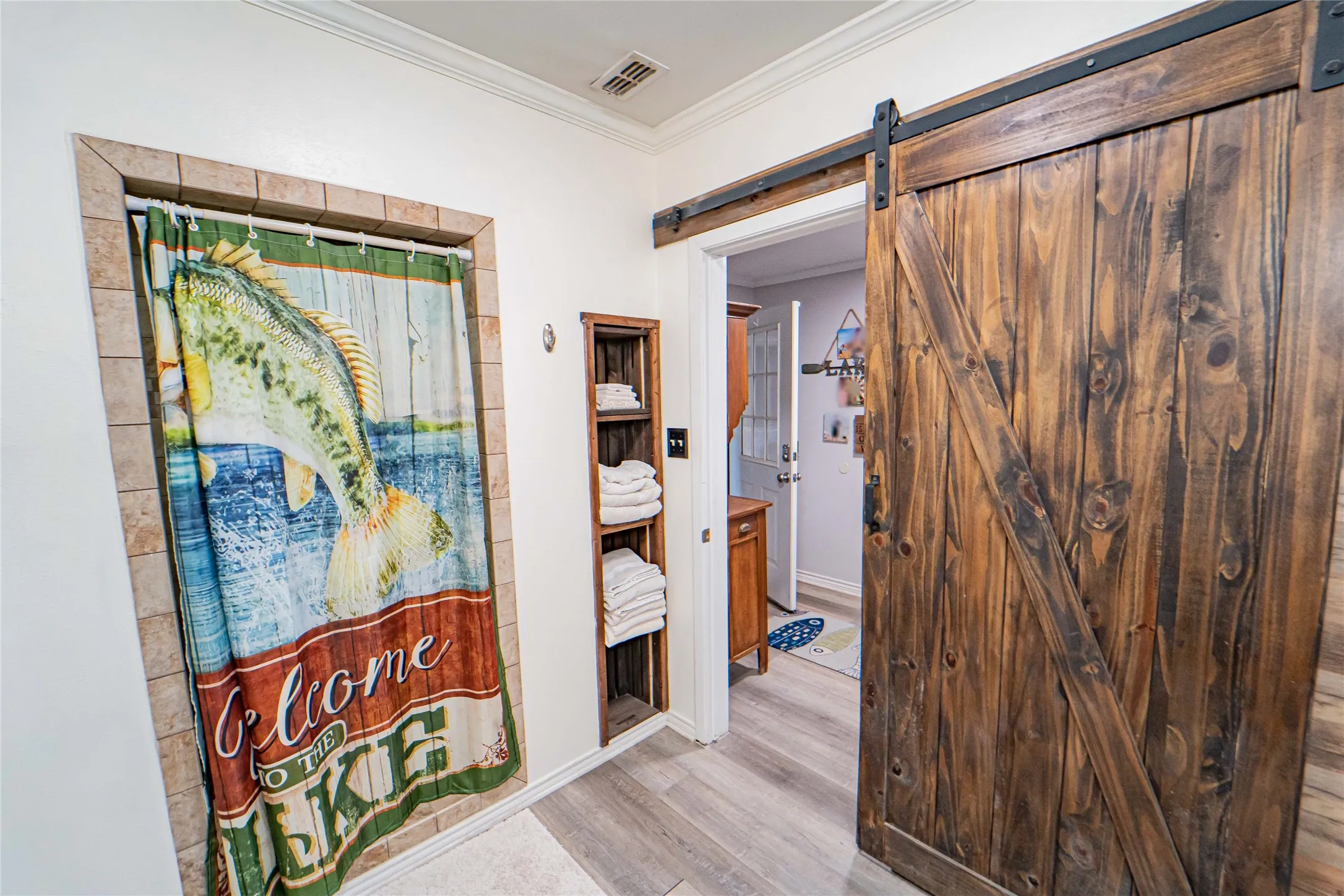 Single Family Residence For Sale in Stephens County , 9250 County Road 204, Breckenridge, Texas 76424, 3 Bedrooms, 3 Bathrooms, 2 Garage spaces, 2,979 Sqft, built in 1958, Price $519,000, mls#21345859, Real Estate Agent in Breckenridge, Homes For Sale in Stephens county, Homes For Sale in Breckenridge, Realtor in Breckenridge Texas, Real Estate Brokerage Independent Realty Texas, Luminita Cordes Realtor