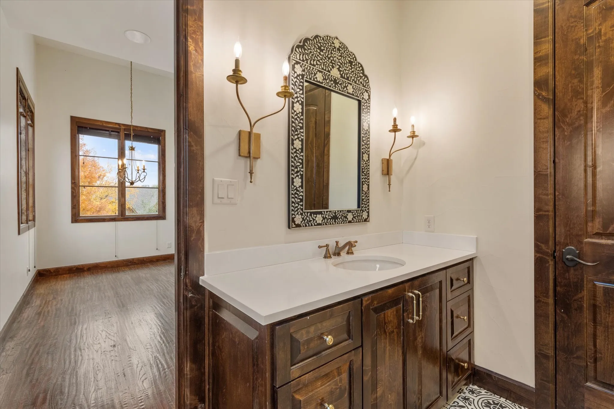 Single Family Residence For Sale in Tarrant County , 3904 W 5th Street, Fort Worth, Texas 76107, 3 Bedroom, 4 Bathroom, 2 Garage spaces, 4,476 Sqft, built in 2017, mls#21344129, Real Estate Agent in Fort Worth, Homes For Sale in Tarrant county, Homes For Sale in Fort Worth, Realtor in Fort Worth Texas, Real Estate Brokerage Independent Realty Texas, Luminita Cordes Realtor