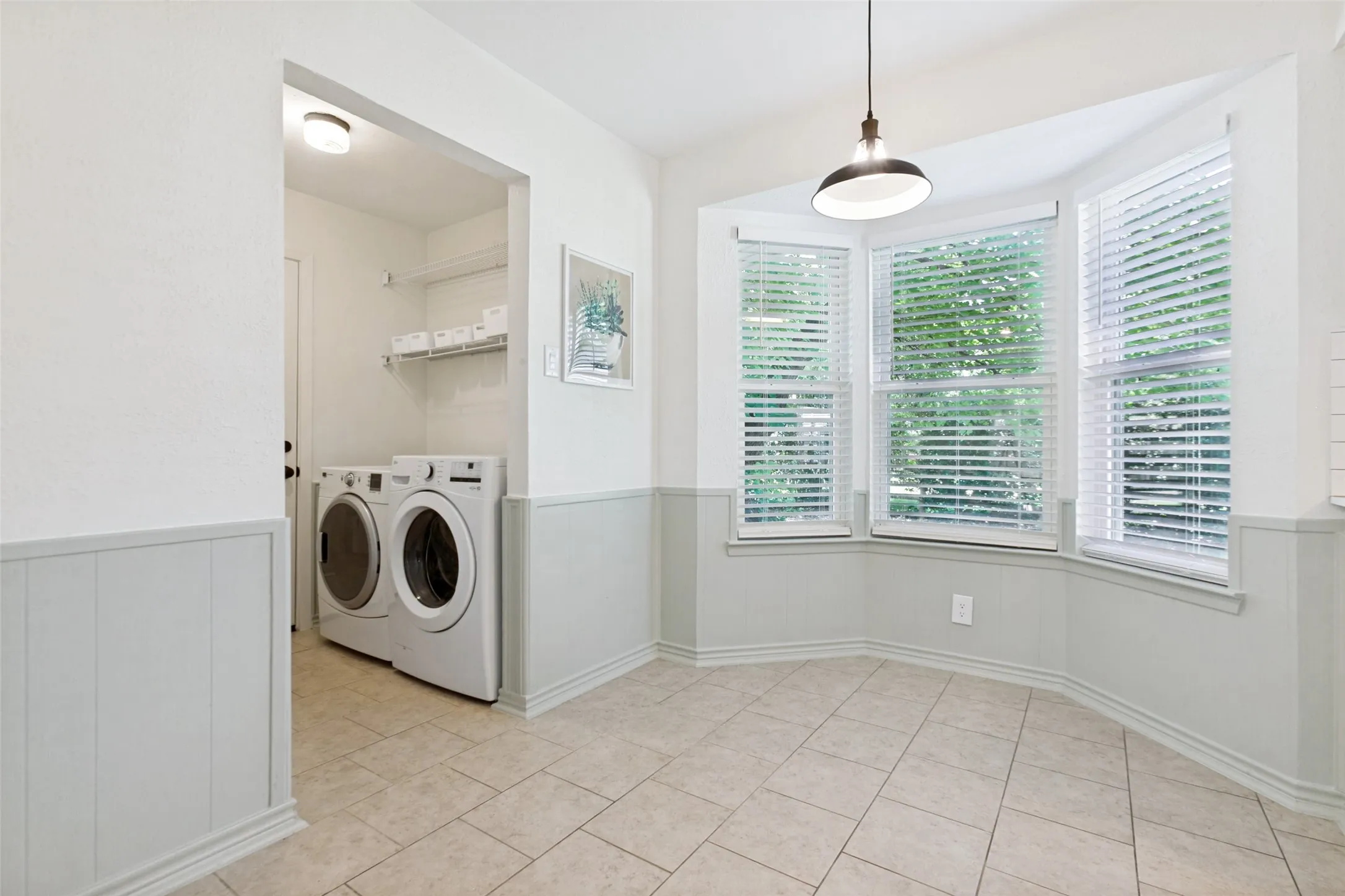 Single Family Residence For Sale in Dallas County , 1905 Deep Valley Drive, Richardson, Texas 75080, 3 Bedroom, 2 Bathroom, 2 Garage spaces, 1,602 Sqft, built in 1968, mls#21344154, Real Estate Agent in Richardson, Homes For Sale in Dallas county, Homes For Sale in Richardson, Realtor in Richardson Texas, Real Estate Brokerage Independent Realty Texas, Luminita Cordes Realtor