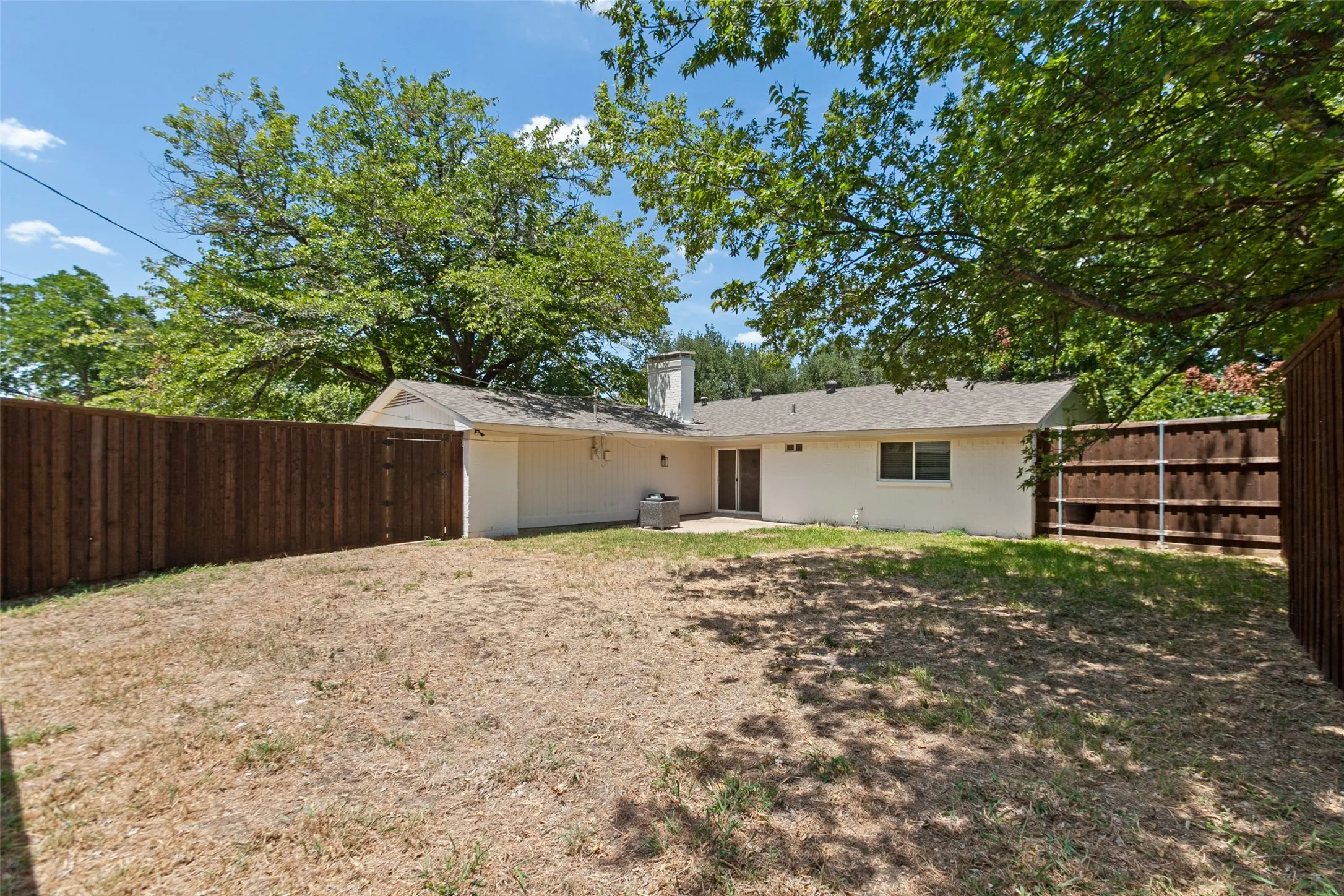 Single Family Residence For Sale in Dallas County , 1905 Deep Valley Drive, Richardson, Texas 75080, 3 Bedroom, 2 Bathroom, 2 Garage spaces, 1,602 Sqft, built in 1968, mls#21344154, Real Estate Agent in Richardson, Homes For Sale in Dallas county, Homes For Sale in Richardson, Realtor in Richardson Texas, Real Estate Brokerage Independent Realty Texas, Luminita Cordes Realtor
