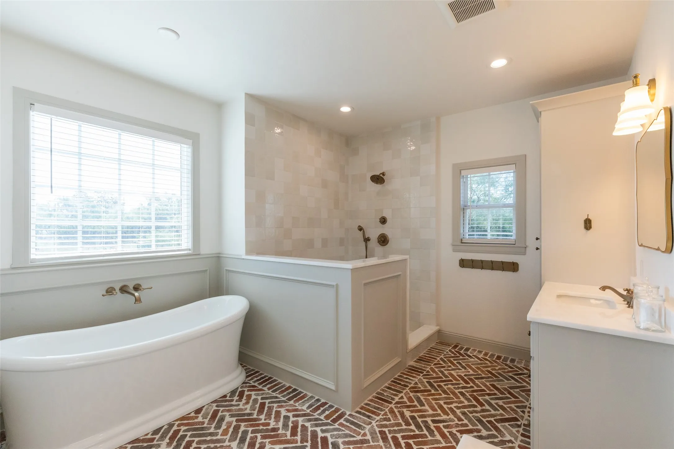 Single Family Residence For Sale in Taylor County , 753 County Road 154, Tuscola, Texas 79562, 5 Bedroom, 4 Bathroom, 3 Garage spaces, 3,665 Sqft, built in 2022, mls#21345722, Real Estate Agent in Tuscola, Homes For Sale in Taylor county, Homes For Sale in Tuscola, Realtor in Tuscola Texas, Real Estate Brokerage Independent Realty Texas, Luminita Cordes Realtor