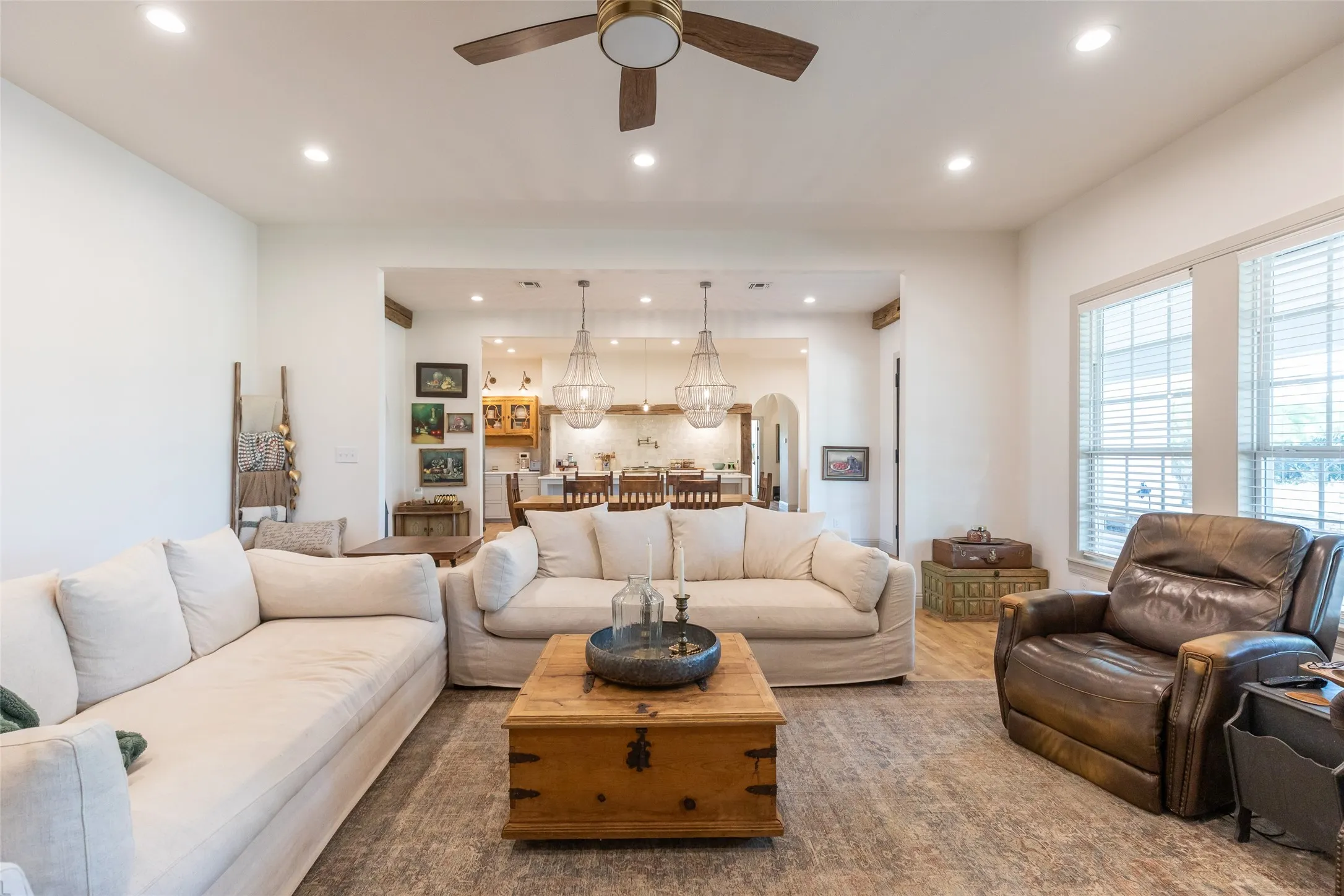 Single Family Residence For Sale in Taylor County , 753 County Road 154, Tuscola, Texas 79562, 5 Bedroom, 4 Bathroom, 3 Garage spaces, 3,665 Sqft, built in 2022, mls#21345722, Real Estate Agent in Tuscola, Homes For Sale in Taylor county, Homes For Sale in Tuscola, Realtor in Tuscola Texas, Real Estate Brokerage Independent Realty Texas, Luminita Cordes Realtor