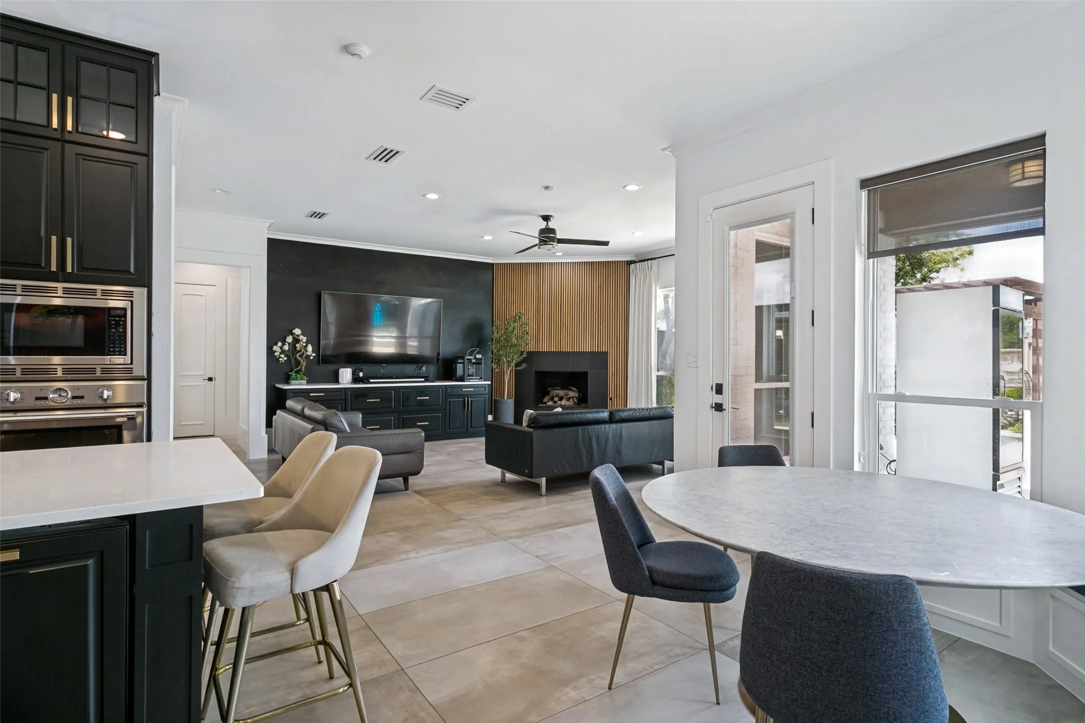 Single Family Residence For Sale in Tarrant County , 2508 Independence Road, Colleyville, Texas 76034, 5 Bedroom, 5 Bathroom, 3 Garage spaces, 5,177 Sqft, built in 1996, mls#21346057, Real Estate Agent in Colleyville, Homes For Sale in Tarrant county, Homes For Sale in Colleyville, Realtor in Colleyville Texas, Real Estate Brokerage Independent Realty Texas, Luminita Cordes Realtor