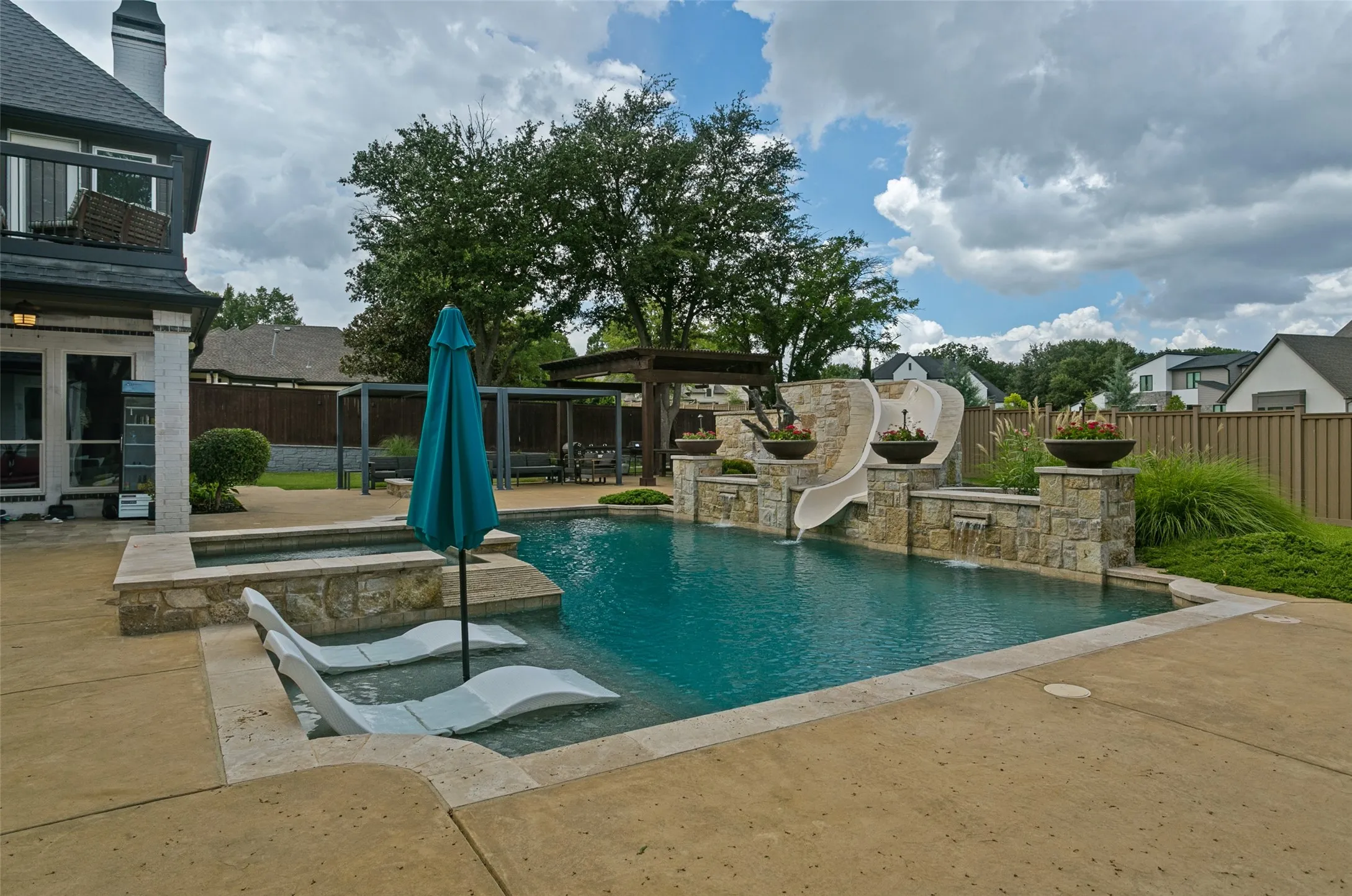 Single Family Residence For Sale in Tarrant County , 2508 Independence Road, Colleyville, Texas 76034, 5 Bedroom, 5 Bathroom, 3 Garage spaces, 5,177 Sqft, built in 1996, mls#21346057, Real Estate Agent in Colleyville, Homes For Sale in Tarrant county, Homes For Sale in Colleyville, Realtor in Colleyville Texas, Real Estate Brokerage Independent Realty Texas, Luminita Cordes Realtor