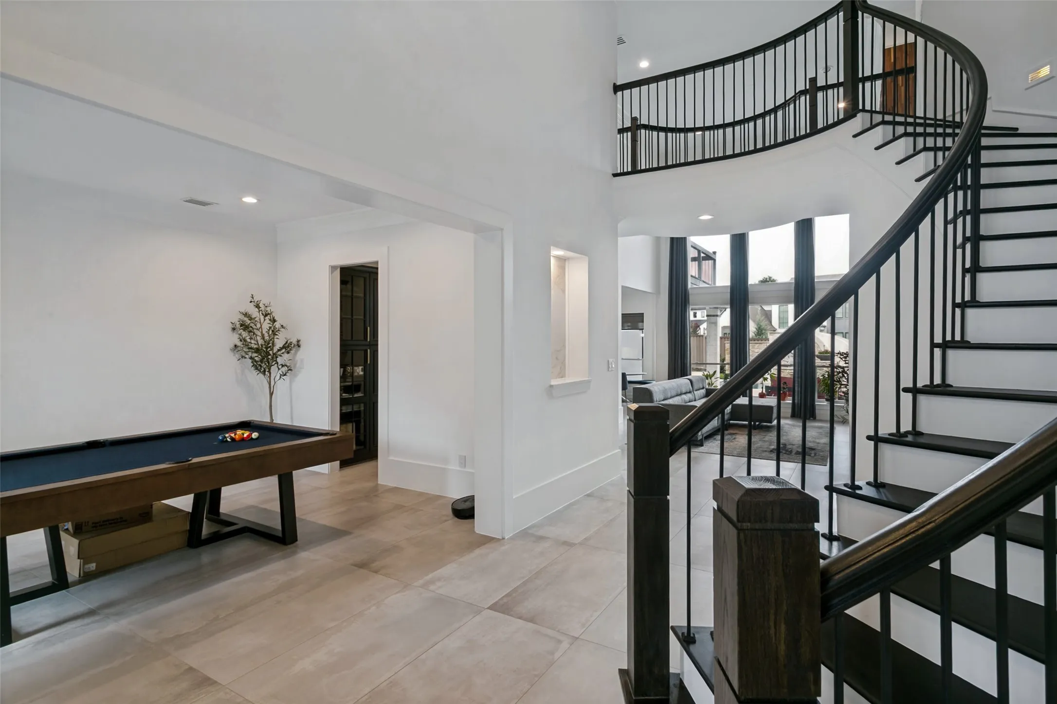 Single Family Residence For Sale in Tarrant County , 2508 Independence Road, Colleyville, Texas 76034, 5 Bedroom, 5 Bathroom, 3 Garage spaces, 5,177 Sqft, built in 1996, mls#21346057, Real Estate Agent in Colleyville, Homes For Sale in Tarrant county, Homes For Sale in Colleyville, Realtor in Colleyville Texas, Real Estate Brokerage Independent Realty Texas, Luminita Cordes Realtor
