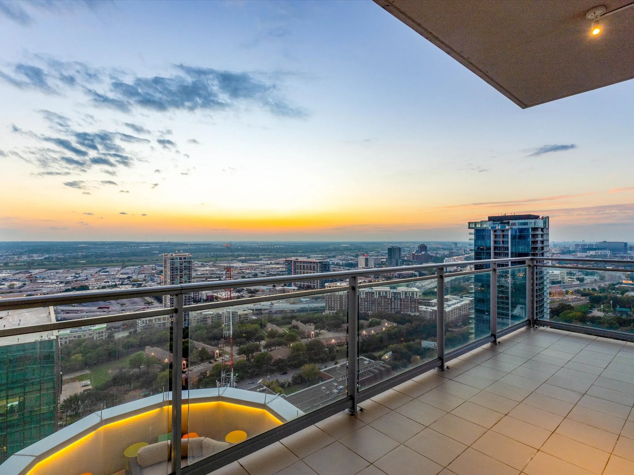 29th Floor