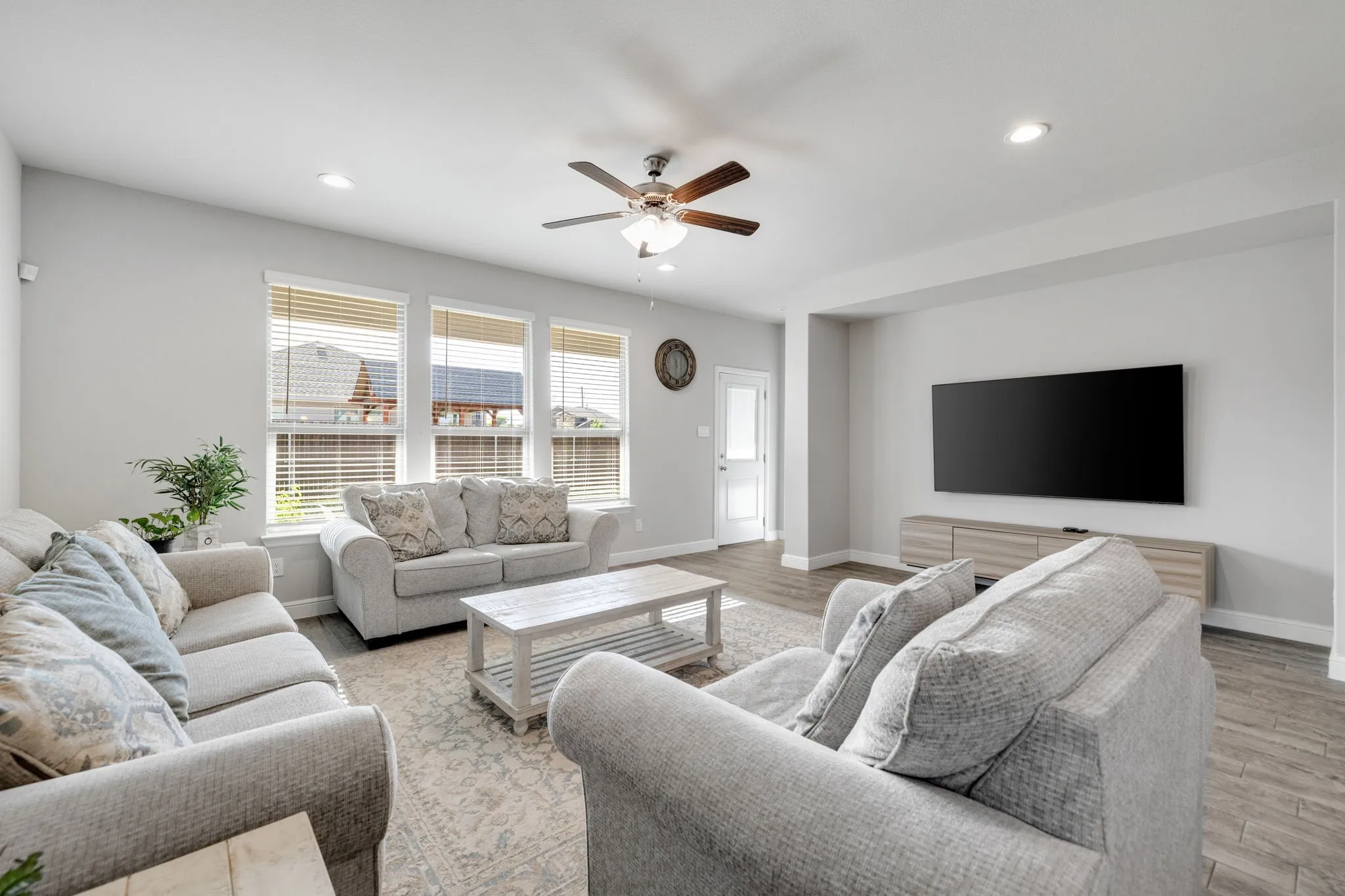 Single Family Residence For Sale in Wise County , 14633 Caelum Drive, Haslet, Texas 76052, 4 Bedroom, 2 Bathroom, 2 Garage spaces, 2,189 Sqft, built in 2023, mls#21345740, Real Estate Agent in Haslet, Homes For Sale in Wise county, Homes For Sale in Haslet, Realtor in Haslet Texas, Real Estate Brokerage Independent Realty Texas, Luminita Cordes Realtor