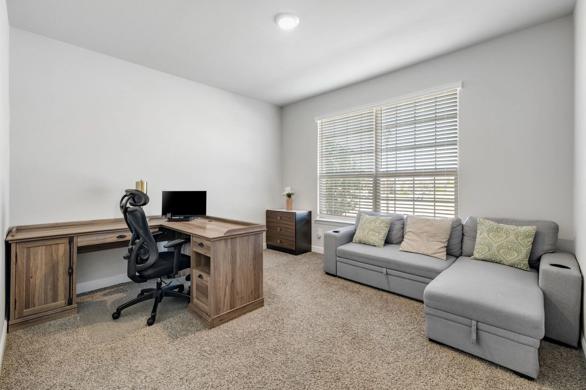 Single Family Residence For Sale in Wise County , 14633 Caelum Drive, Haslet, Texas 76052, 4 Bedroom, 2 Bathroom, 2 Garage spaces, 2,189 Sqft, built in 2023, mls#21345740, Real Estate Agent in Haslet, Homes For Sale in Wise county, Homes For Sale in Haslet, Realtor in Haslet Texas, Real Estate Brokerage Independent Realty Texas, Luminita Cordes Realtor