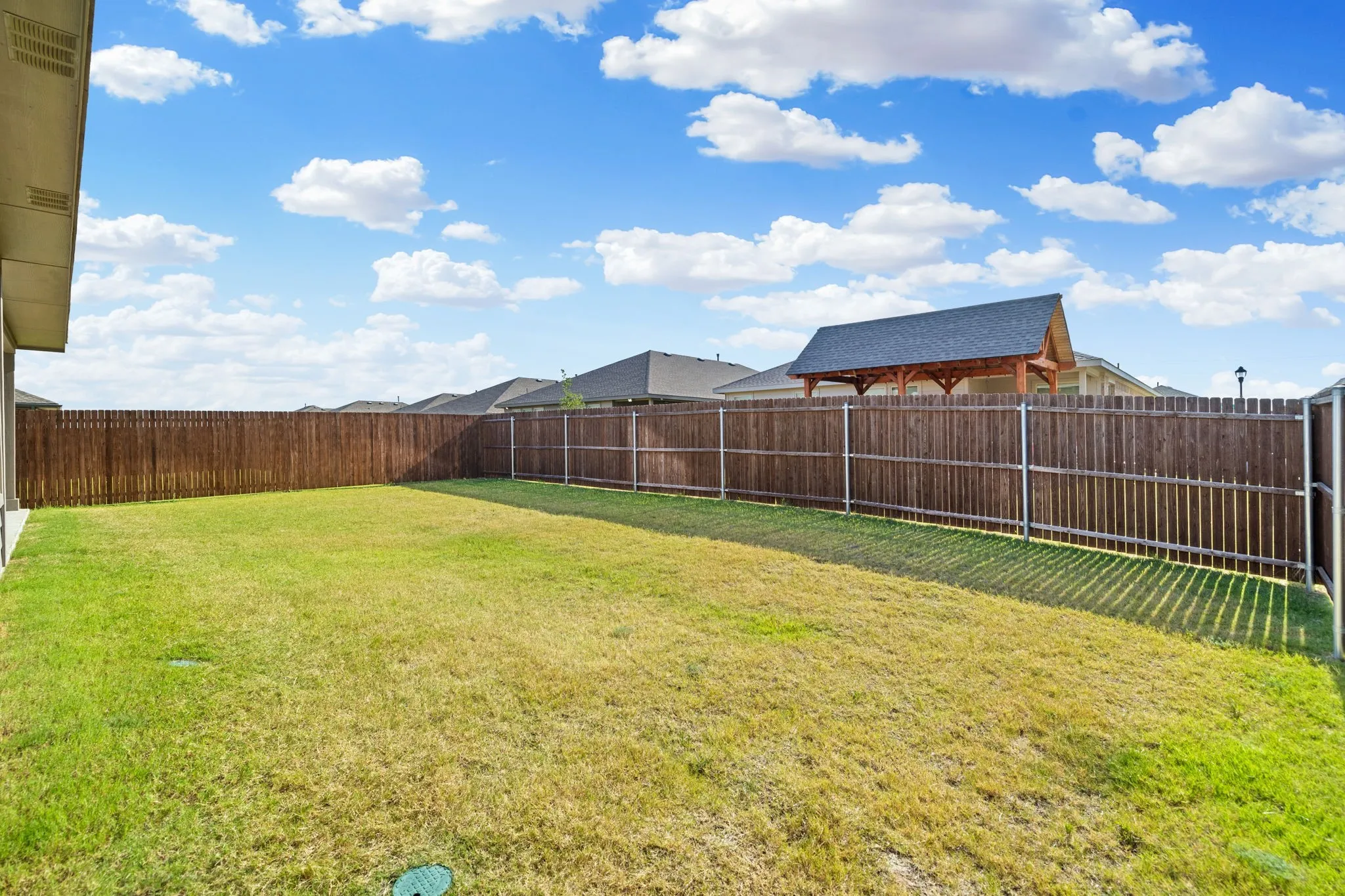 Single Family Residence For Sale in Wise County , 14633 Caelum Drive, Haslet, Texas 76052, 4 Bedroom, 2 Bathroom, 2 Garage spaces, 2,189 Sqft, built in 2023, mls#21345740, Real Estate Agent in Haslet, Homes For Sale in Wise county, Homes For Sale in Haslet, Realtor in Haslet Texas, Real Estate Brokerage Independent Realty Texas, Luminita Cordes Realtor