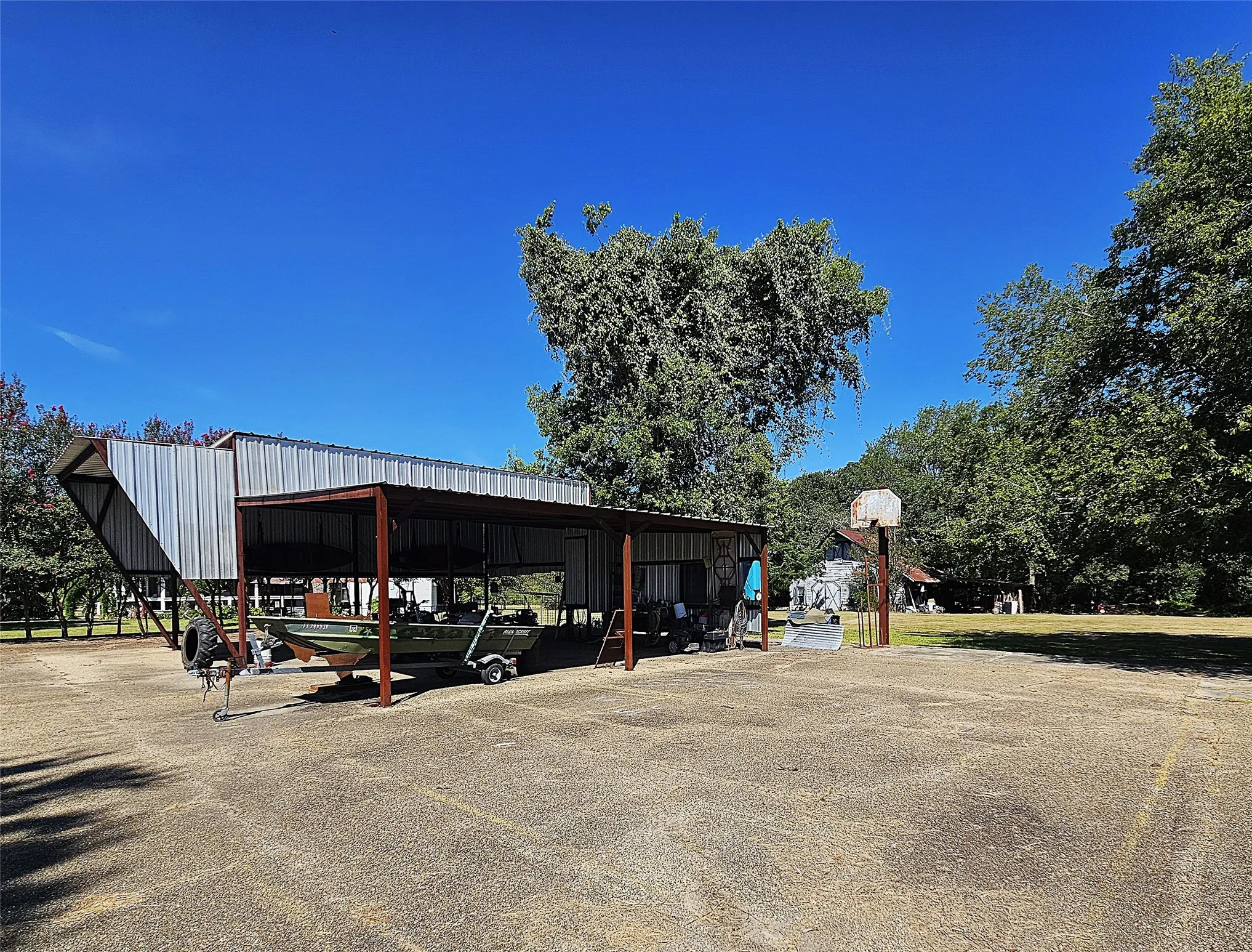 Single Family Residence For Sale in Limestone County , 1105 Fm 39 S, Donie, Texas 75838, 3 Bedroom, 2 Bathroom, Garage spaces, 3,030 Sqft, built in 0, mls#21344014, Real Estate Agent in Donie, Homes For Sale in Limestone county, Homes For Sale in Donie, Realtor in Donie Texas, Real Estate Brokerage Independent Realty Texas, Luminita Cordes Realtor
