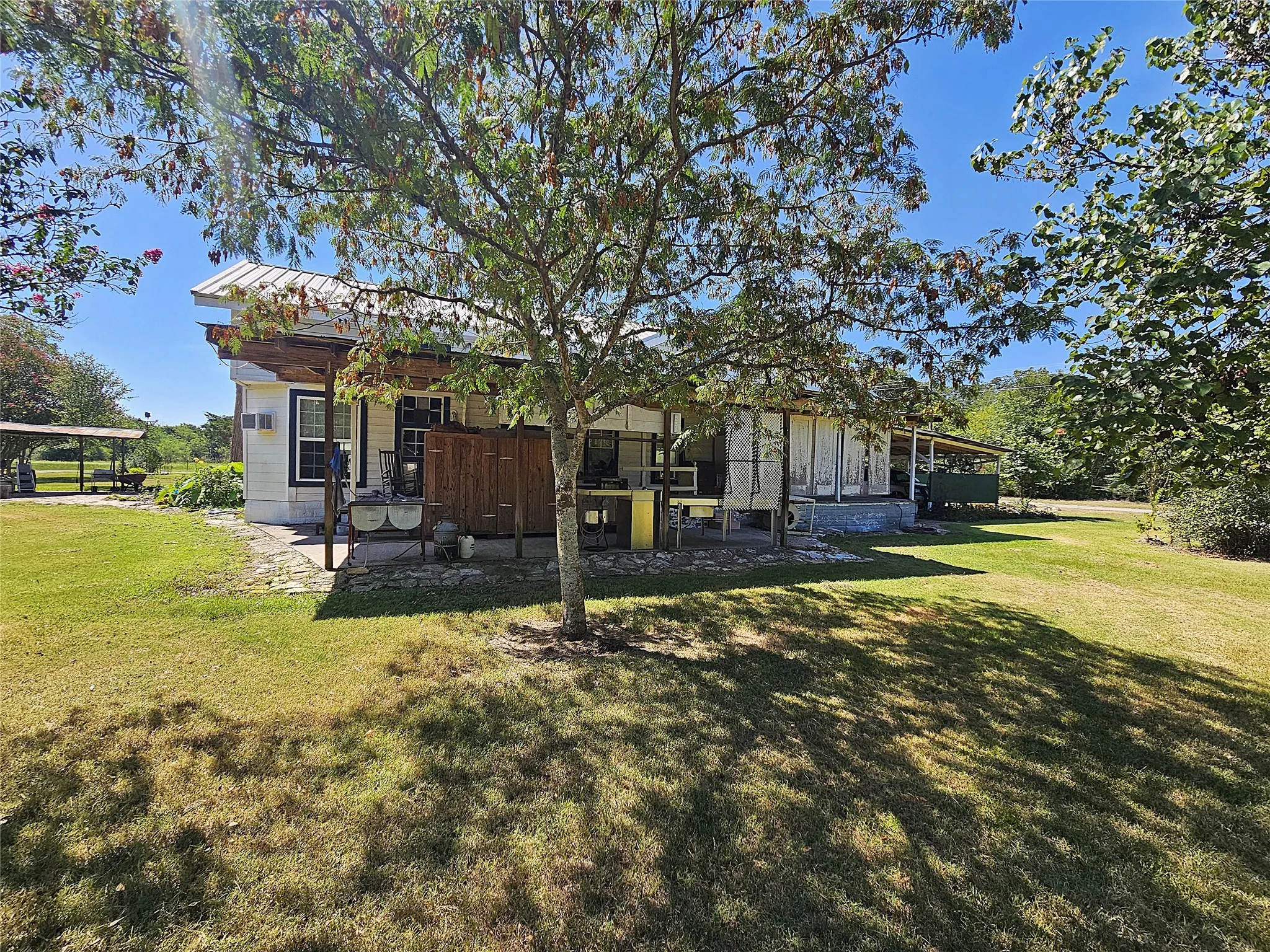 Single Family Residence For Sale in Limestone County , 1105 Fm 39 S, Donie, Texas 75838, 3 Bedroom, 2 Bathroom, Garage spaces, 3,030 Sqft, built in 0, mls#21344014, Real Estate Agent in Donie, Homes For Sale in Limestone county, Homes For Sale in Donie, Realtor in Donie Texas, Real Estate Brokerage Independent Realty Texas, Luminita Cordes Realtor