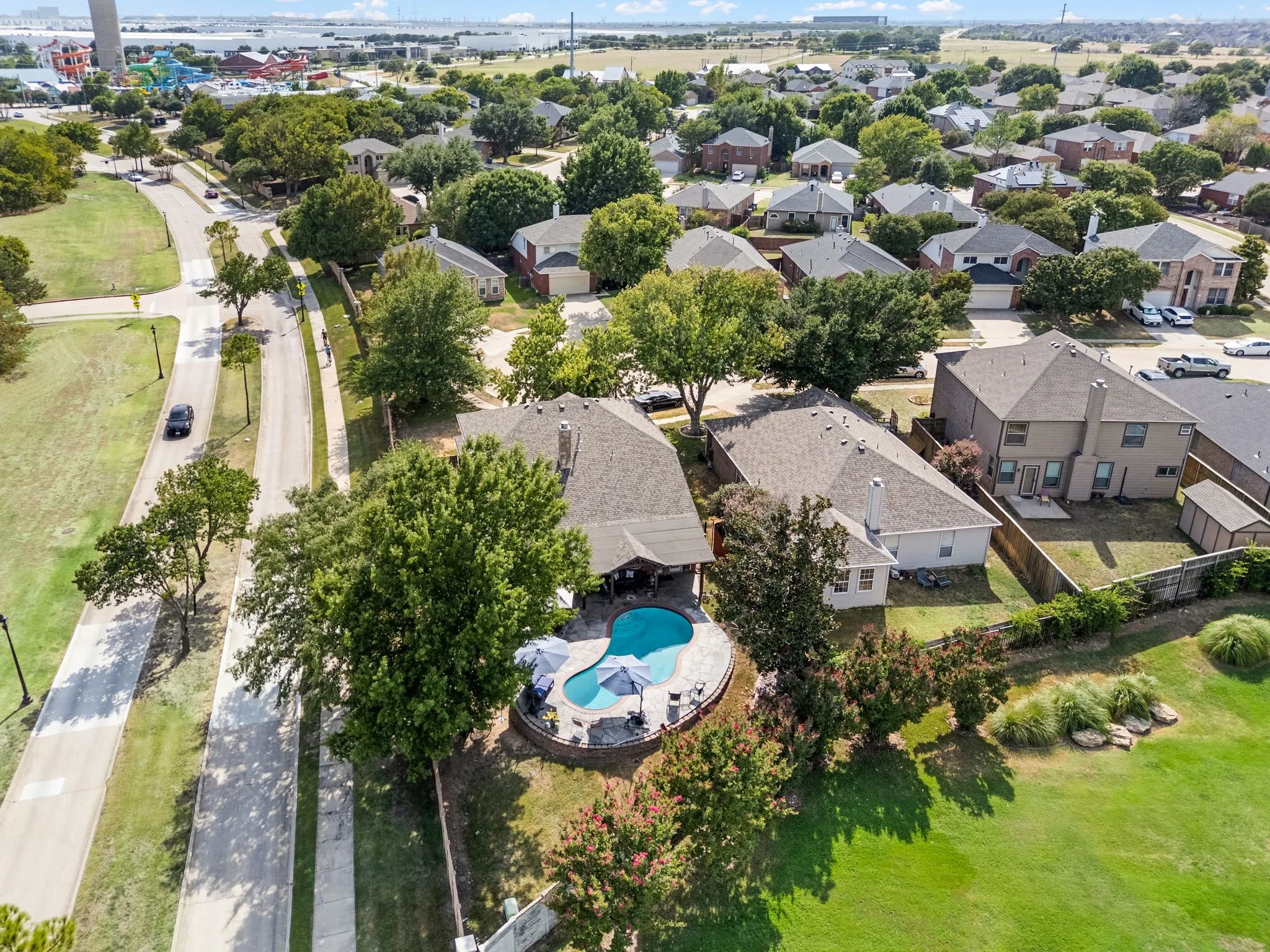 Single Family Residence For Sale in Denton County , 1100 Indian Trail Court, Roanoke, Texas 76262, 4 Bedroom, 3 Bathroom, 2 Garage spaces, 2,531 Sqft, built in 1998, mls#21345554, Real Estate Agent in Roanoke, Homes For Sale in Denton county, Homes For Sale in Roanoke, Realtor in Roanoke Texas, Real Estate Brokerage Independent Realty Texas, Luminita Cordes Realtor