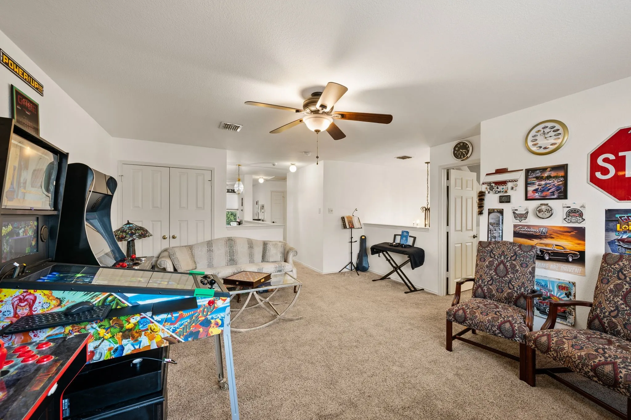 Single Family Residence For Sale in Denton County , 1100 Indian Trail Court, Roanoke, Texas 76262, 4 Bedroom, 3 Bathroom, 2 Garage spaces, 2,531 Sqft, built in 1998, mls#21345554, Real Estate Agent in Roanoke, Homes For Sale in Denton county, Homes For Sale in Roanoke, Realtor in Roanoke Texas, Real Estate Brokerage Independent Realty Texas, Luminita Cordes Realtor