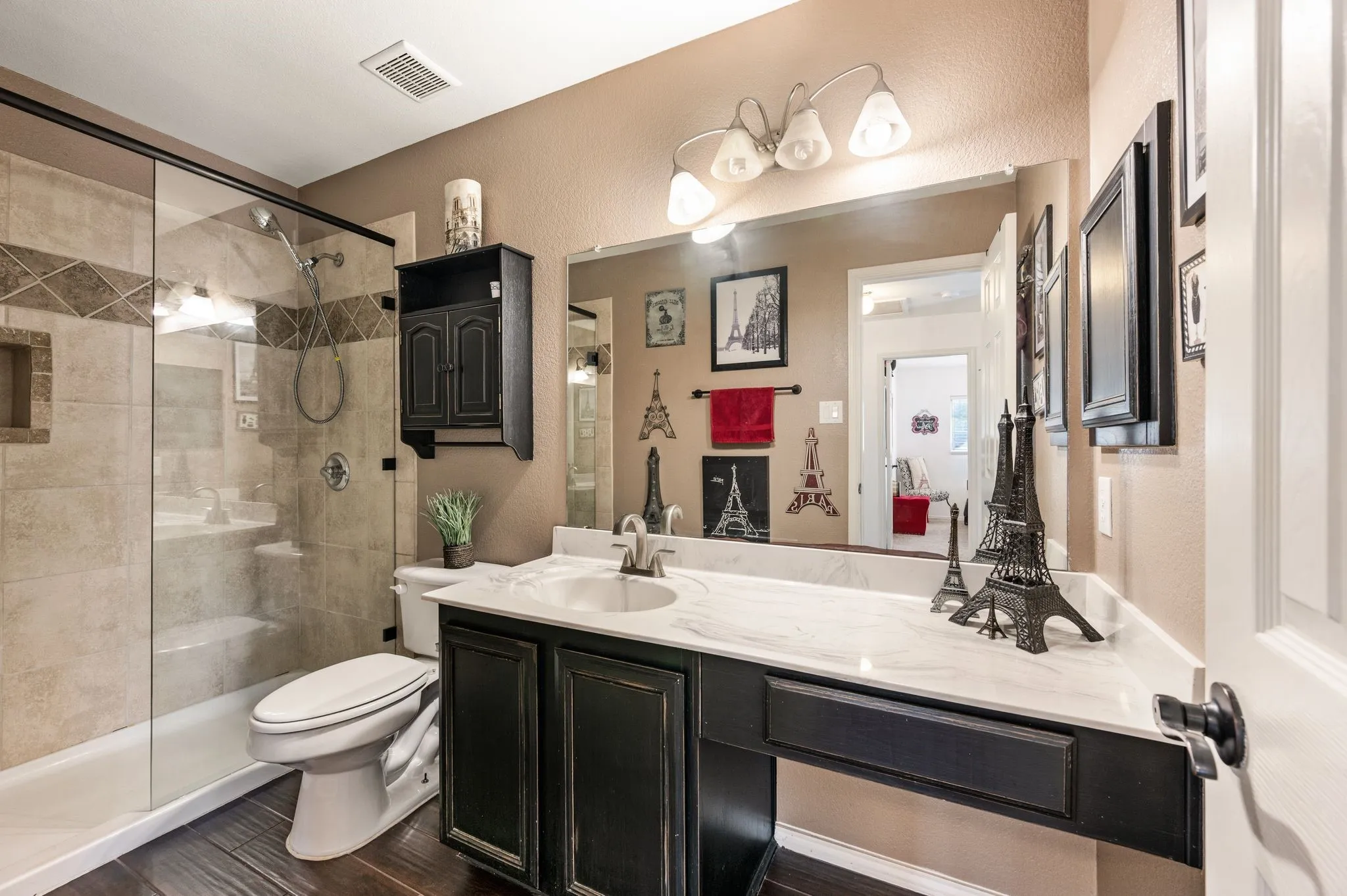 Single Family Residence For Sale in Denton County , 1100 Indian Trail Court, Roanoke, Texas 76262, 4 Bedroom, 3 Bathroom, 2 Garage spaces, 2,531 Sqft, built in 1998, mls#21345554, Real Estate Agent in Roanoke, Homes For Sale in Denton county, Homes For Sale in Roanoke, Realtor in Roanoke Texas, Real Estate Brokerage Independent Realty Texas, Luminita Cordes Realtor