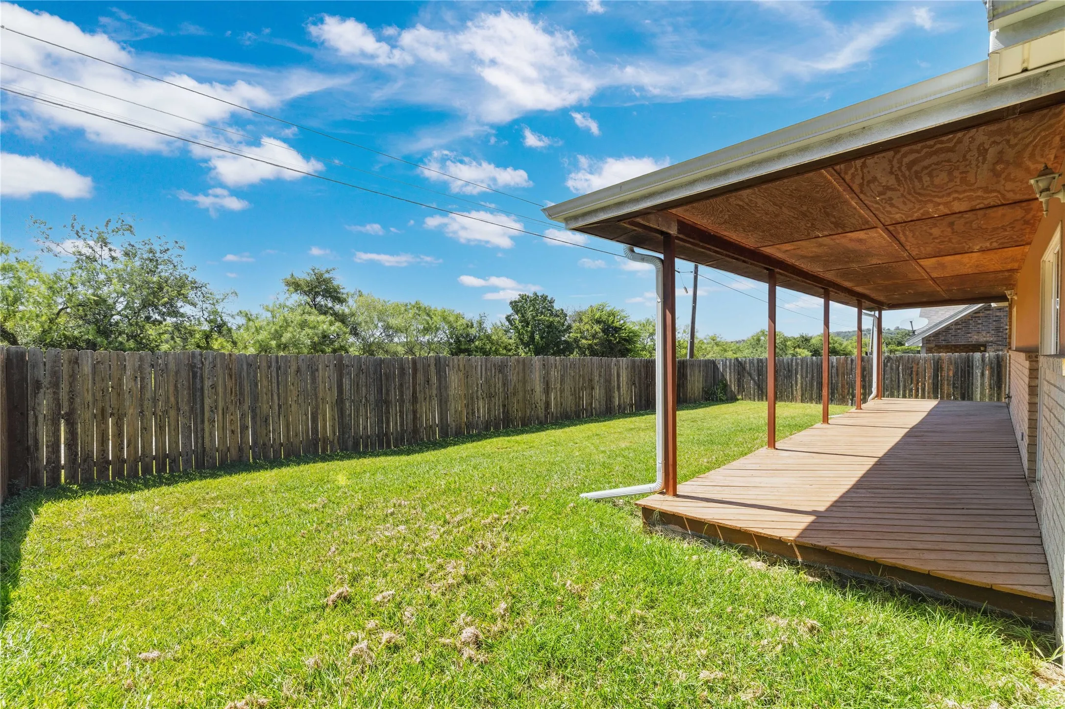 Single Family Residence For Sale in Brown County , 4424 Westridge Drive, Brownwood, Texas 76801, 3 Bedroom, 2 Bathroom, 2 Garage spaces, 1,627 Sqft, built in 2004, mls#21320231, Real Estate Agent in Brownwood, Homes For Sale in Brown county, Homes For Sale in Brownwood, Realtor in Brownwood Texas, Real Estate Brokerage Independent Realty Texas, Luminita Cordes Realtor
