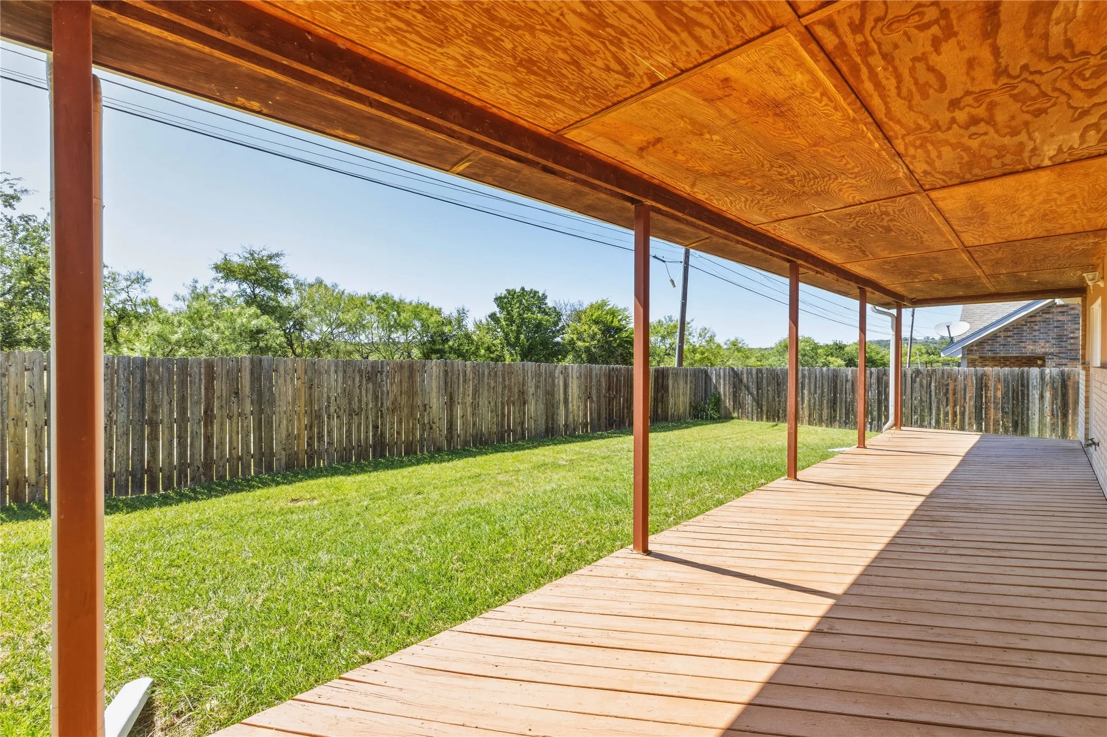 Single Family Residence For Sale in Brown County , 4424 Westridge Drive, Brownwood, Texas 76801, 3 Bedroom, 2 Bathroom, 2 Garage spaces, 1,627 Sqft, built in 2004, mls#21320231, Real Estate Agent in Brownwood, Homes For Sale in Brown county, Homes For Sale in Brownwood, Realtor in Brownwood Texas, Real Estate Brokerage Independent Realty Texas, Luminita Cordes Realtor