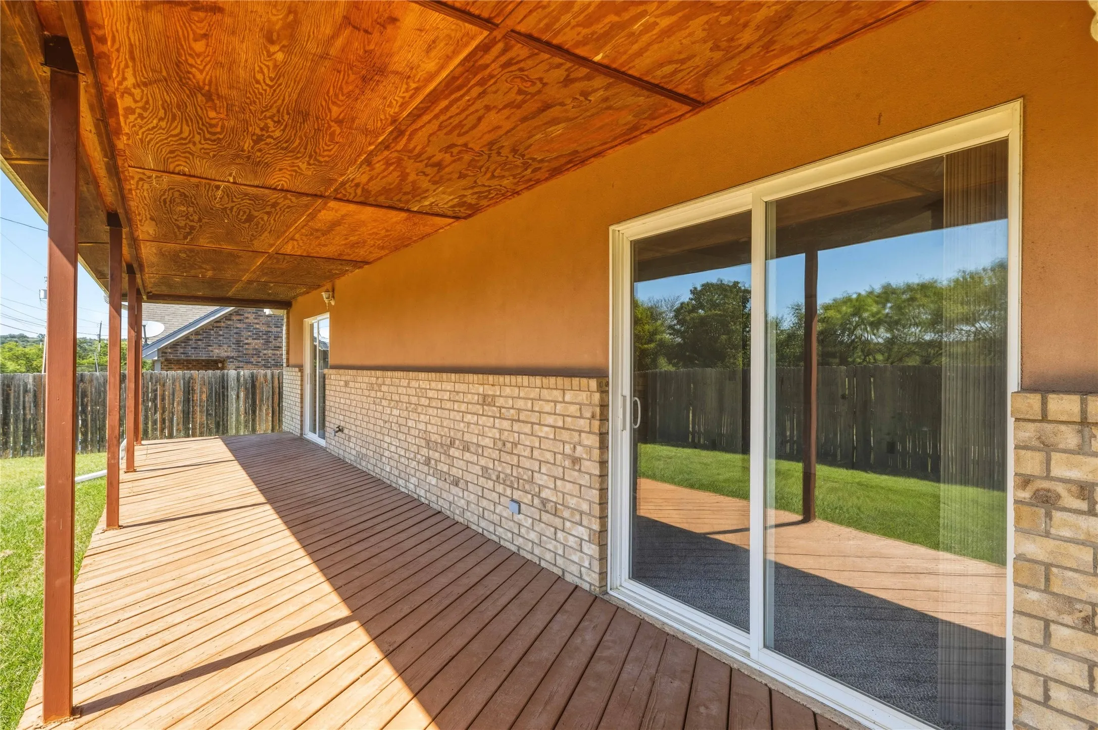 Single Family Residence For Sale in Brown County , 4424 Westridge Drive, Brownwood, Texas 76801, 3 Bedroom, 2 Bathroom, 2 Garage spaces, 1,627 Sqft, built in 2004, mls#21320231, Real Estate Agent in Brownwood, Homes For Sale in Brown county, Homes For Sale in Brownwood, Realtor in Brownwood Texas, Real Estate Brokerage Independent Realty Texas, Luminita Cordes Realtor