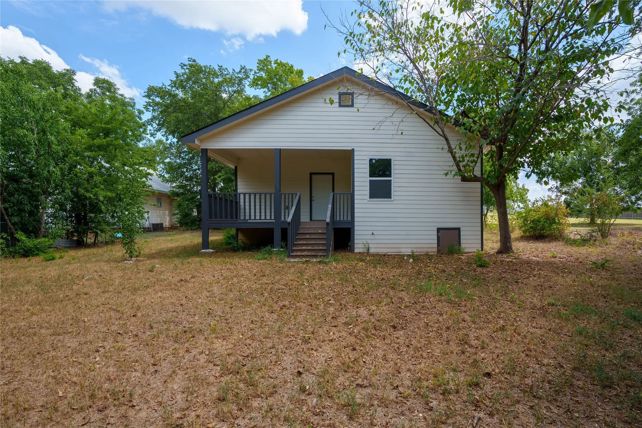 Single Family Residence For Sale in Montague County , 404 Campbell Street, Bowie, Texas 76230, 3 Bedroom, 2 Bathroom, Garage spaces, 1,762 Sqft, built in 2026, mls#21346071, Real Estate Agent in Bowie, Homes For Sale in Montague county, Homes For Sale in Bowie, Realtor in Bowie Texas, Real Estate Brokerage Independent Realty Texas, Luminita Cordes Realtor