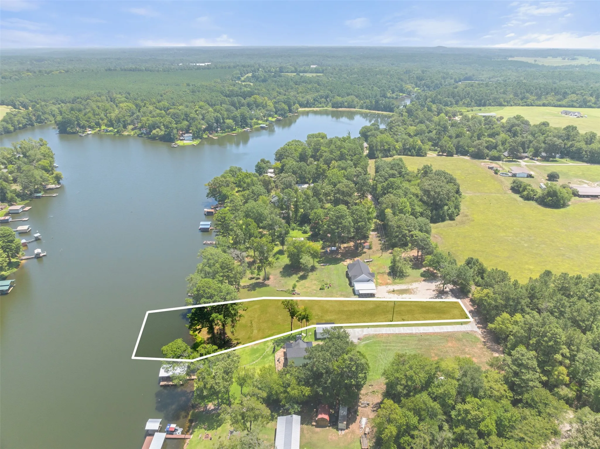 Unimproved Land For Sale in Smith County , 19921 Southside Circle, Winona, Texas 75792, 0, 0, Garage spaces, 0 Sqft, built in 0, Price $120,000, mls#21346081, Real Estate Agent in Winona, Homes For Sale in Smith county, Homes For Sale in Winona, Realtor in Winona Texas, Real Estate Brokerage Independent Realty Texas, Luminita Cordes Realtor
