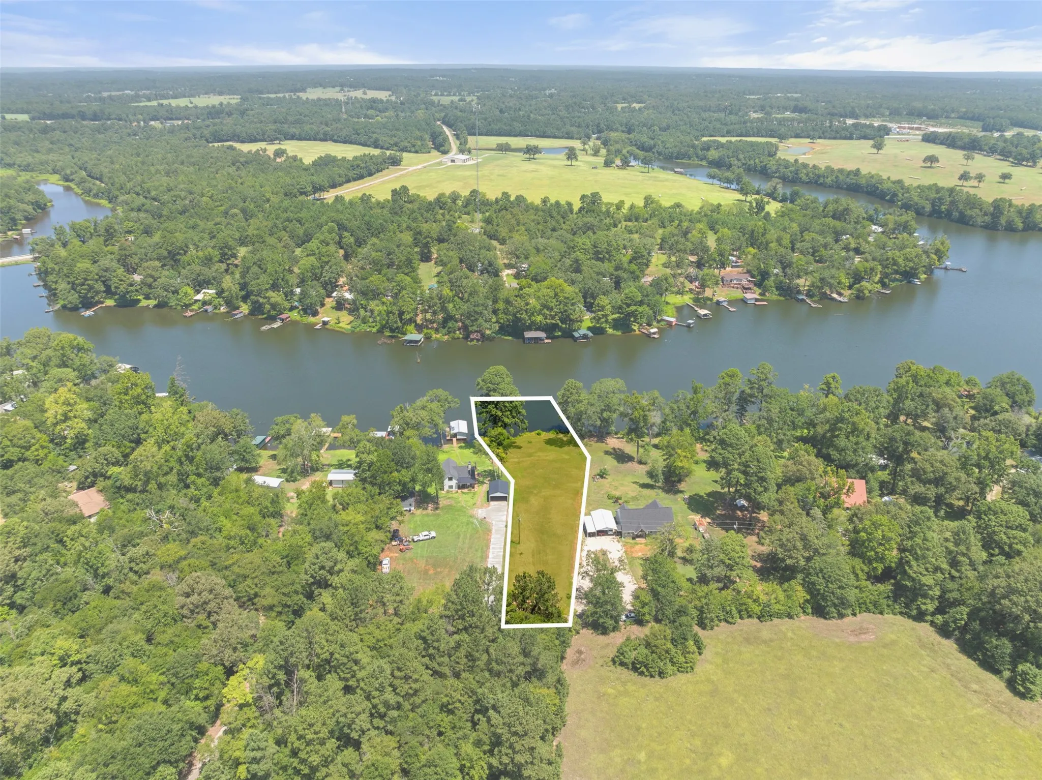 Unimproved Land For Sale in Smith County , 19921 Southside Circle, Winona, Texas 75792, 0, 0, Garage spaces, 0 Sqft, built in 0, Price $120,000, mls#21346081, Real Estate Agent in Winona, Homes For Sale in Smith county, Homes For Sale in Winona, Realtor in Winona Texas, Real Estate Brokerage Independent Realty Texas, Luminita Cordes Realtor