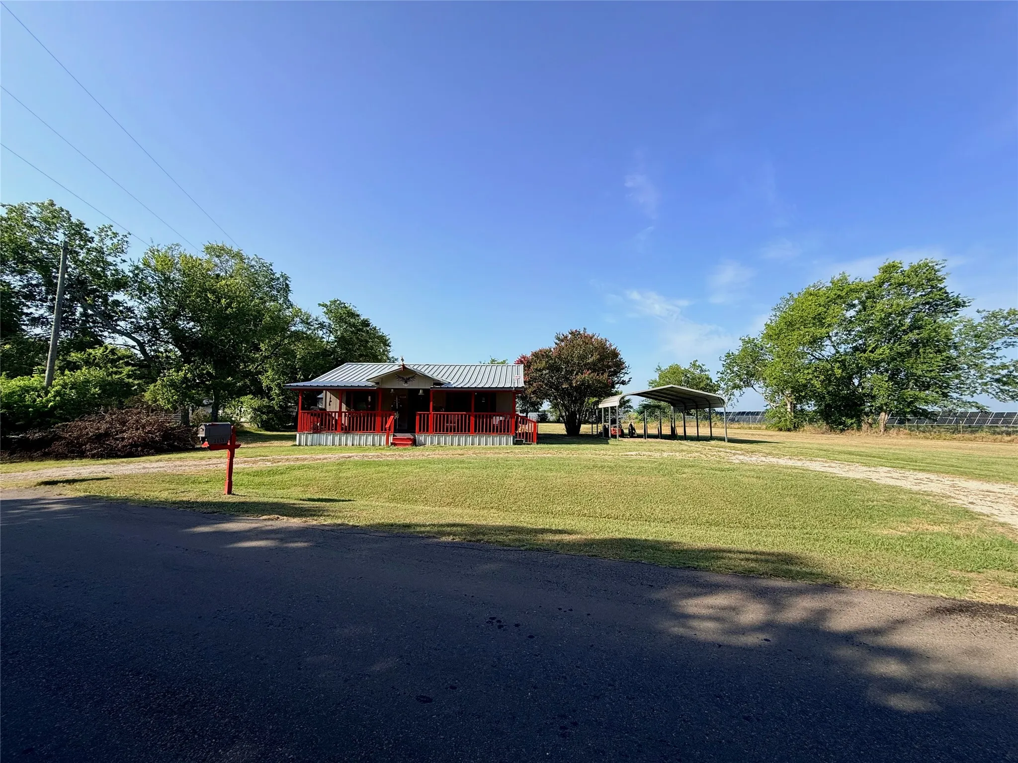 Single Family Residence For Sale in Rains County , 1133 Rs County Road 1525, Point, Texas 75472, 1 Bedroom, 1 Bathroom, Garage spaces, 768 Sqft, built in 1999, Price $170,000, mls#21345804, Real Estate Agent in Point, Homes For Sale in Rains county, Homes For Sale in Point, Realtor in Point Texas, Real Estate Brokerage Independent Realty Texas, Luminita Cordes Realtor
