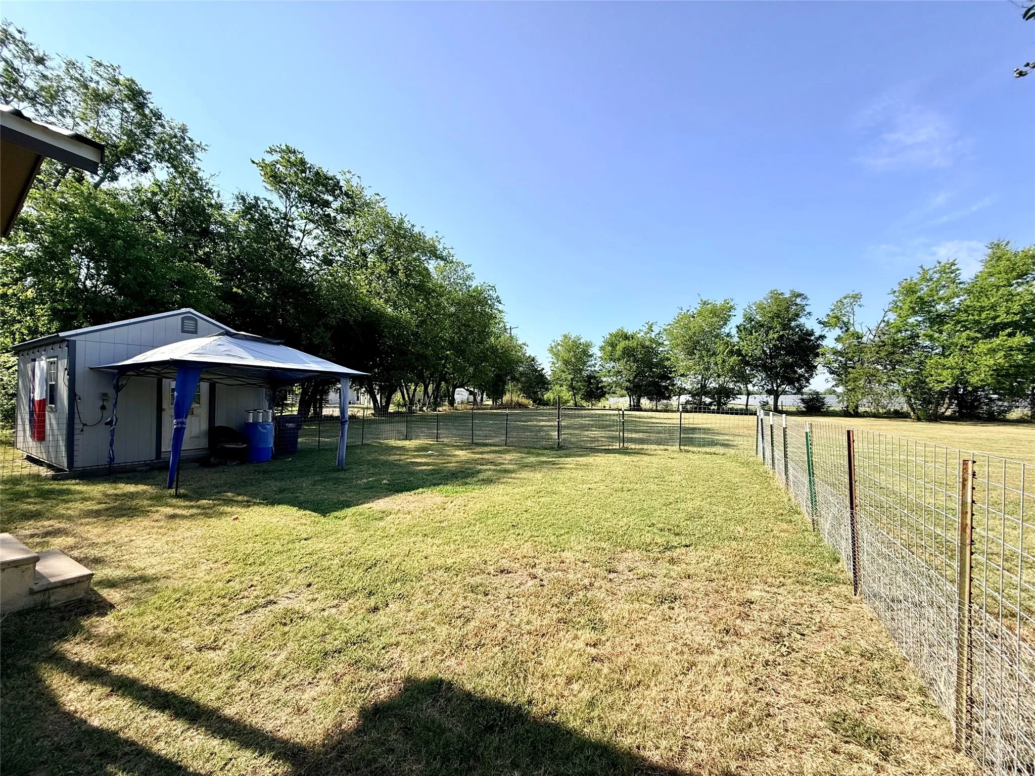 Single Family Residence For Sale in Rains County , 1133 Rs County Road 1525, Point, Texas 75472, 1 Bedroom, 1 Bathroom, Garage spaces, 768 Sqft, built in 1999, Price $170,000, mls#21345804, Real Estate Agent in Point, Homes For Sale in Rains county, Homes For Sale in Point, Realtor in Point Texas, Real Estate Brokerage Independent Realty Texas, Luminita Cordes Realtor