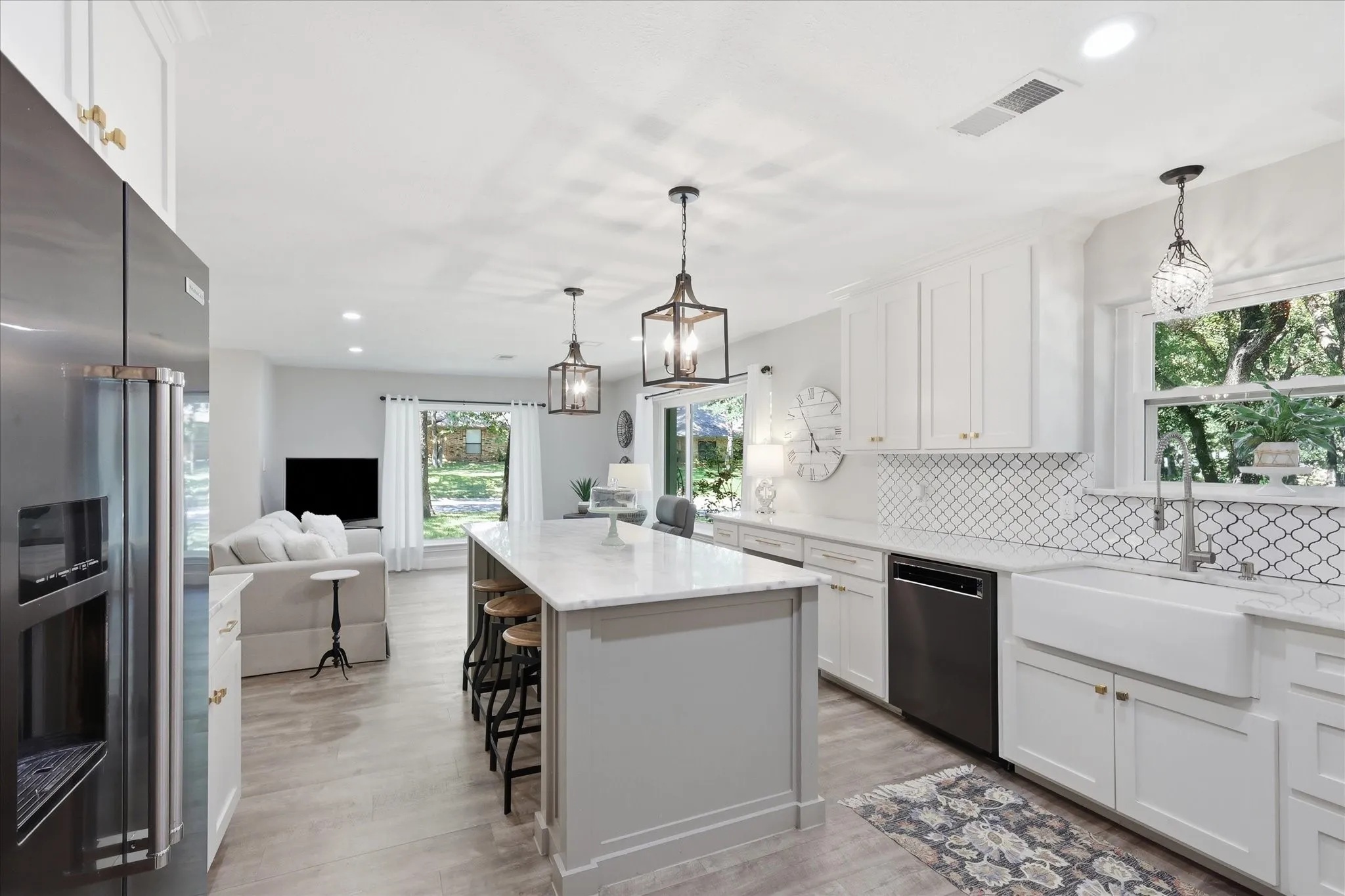 Wow look at this kitchen