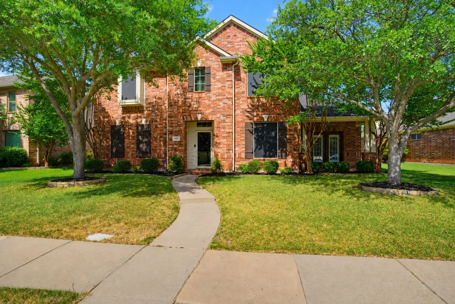 Single Family Residence For Sale in Collin County , 1402 Bradford Trace Drive, Allen, Texas 75002, 5 Bedroom, 3 Bathroom, 2 Garage spaces, 2,647 Sqft, built in 2004, mls#21346089, Real Estate Agent in Allen, Homes For Sale in Collin county, Homes For Sale in Allen, Realtor in Allen Texas, Real Estate Brokerage Independent Realty Texas, Luminita Cordes Realtor