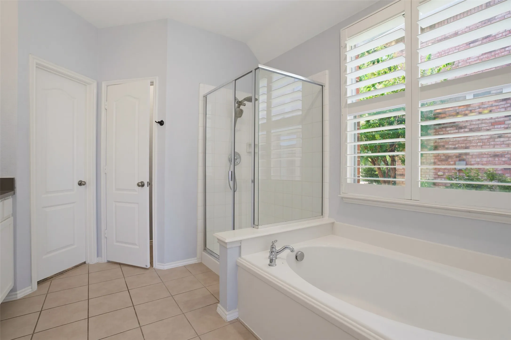 Single Family Residence For Sale in Collin County , 1402 Bradford Trace Drive, Allen, Texas 75002, 5 Bedroom, 3 Bathroom, 2 Garage spaces, 2,647 Sqft, built in 2004, mls#21346089, Real Estate Agent in Allen, Homes For Sale in Collin county, Homes For Sale in Allen, Realtor in Allen Texas, Real Estate Brokerage Independent Realty Texas, Luminita Cordes Realtor