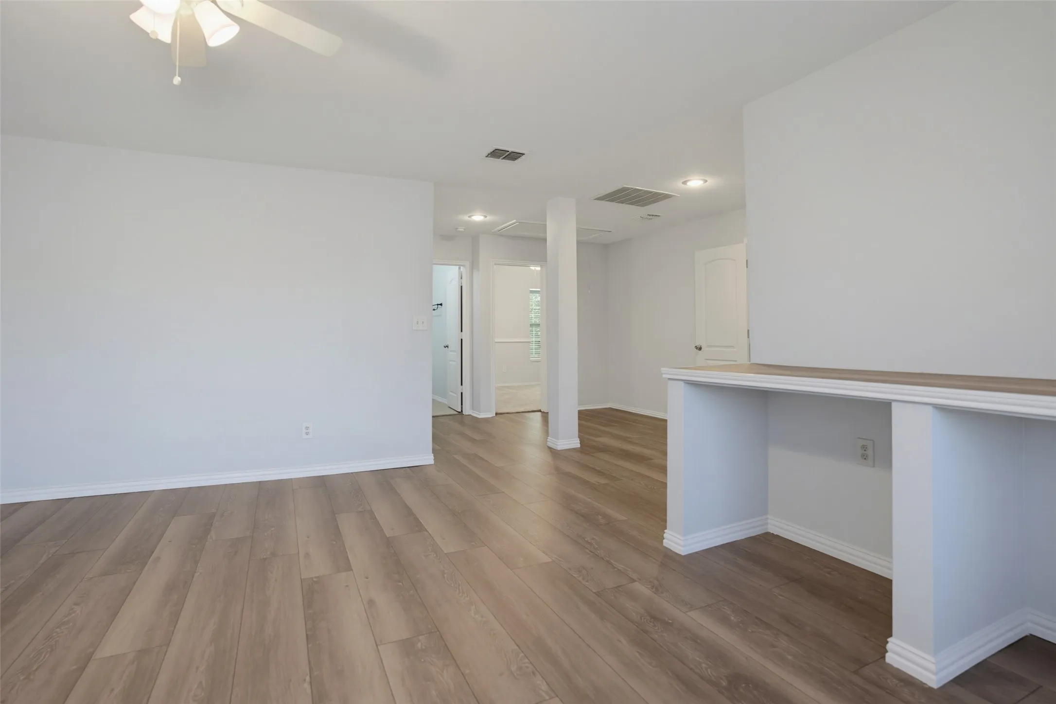 Single Family Residence For Sale in Collin County , 1402 Bradford Trace Drive, Allen, Texas 75002, 5 Bedroom, 3 Bathroom, 2 Garage spaces, 2,647 Sqft, built in 2004, mls#21346089, Real Estate Agent in Allen, Homes For Sale in Collin county, Homes For Sale in Allen, Realtor in Allen Texas, Real Estate Brokerage Independent Realty Texas, Luminita Cordes Realtor
