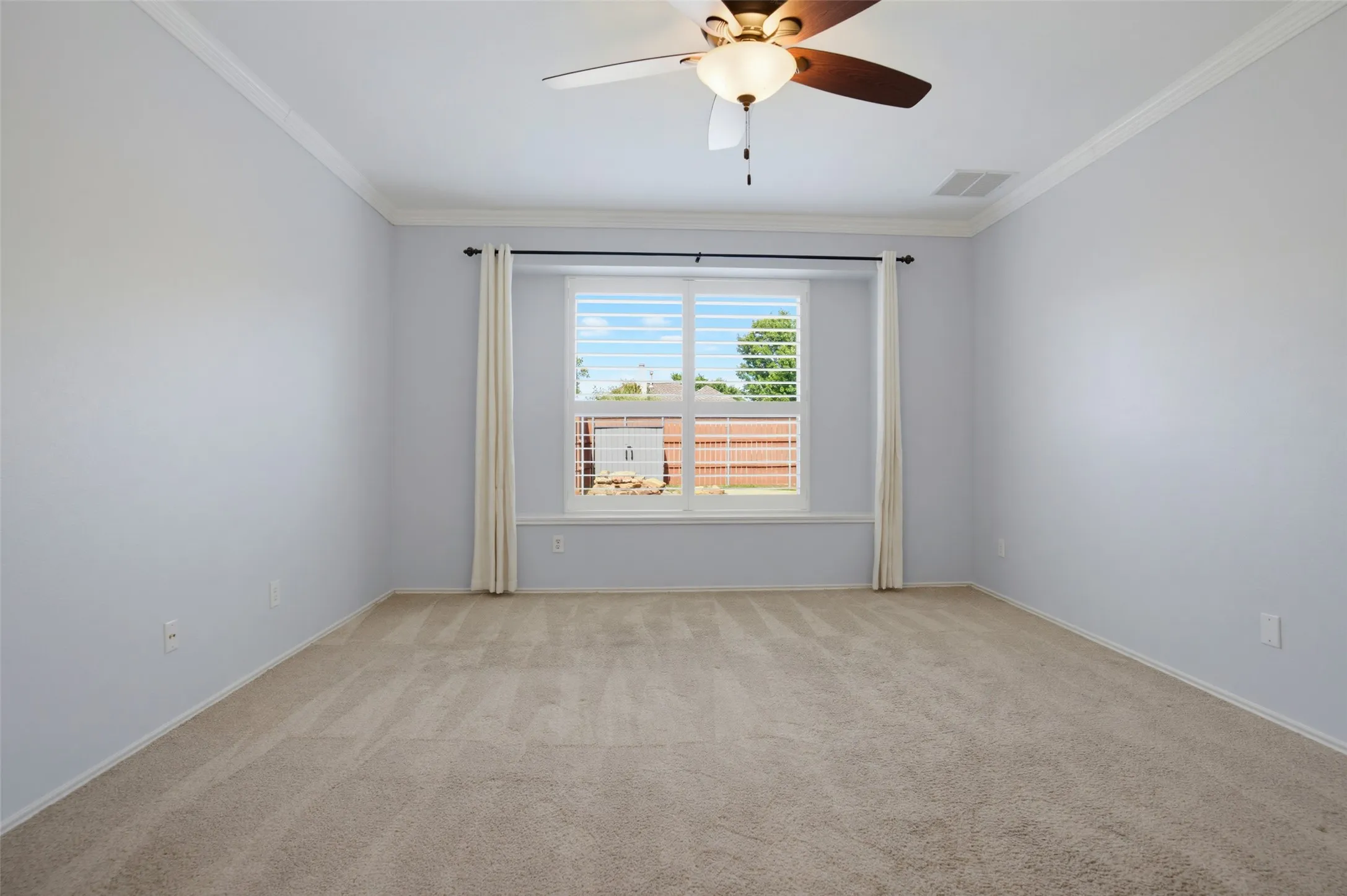 Single Family Residence For Sale in Collin County , 1402 Bradford Trace Drive, Allen, Texas 75002, 5 Bedroom, 3 Bathroom, 2 Garage spaces, 2,647 Sqft, built in 2004, mls#21346089, Real Estate Agent in Allen, Homes For Sale in Collin county, Homes For Sale in Allen, Realtor in Allen Texas, Real Estate Brokerage Independent Realty Texas, Luminita Cordes Realtor