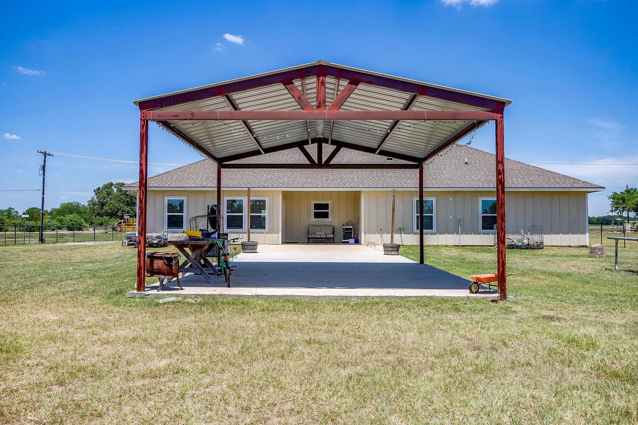 Single Family Residence For Sale in Parker County , 4930 Midway Road, Weatherford, Texas 76085, 3 Bedroom, 2 Bathroom, 2 Garage spaces, 2,052 Sqft, built in 2023, mls#21346028, Real Estate Agent in Weatherford, Homes For Sale in Parker county, Homes For Sale in Weatherford, Realtor in Weatherford Texas, Real Estate Brokerage Independent Realty Texas, Luminita Cordes Realtor
