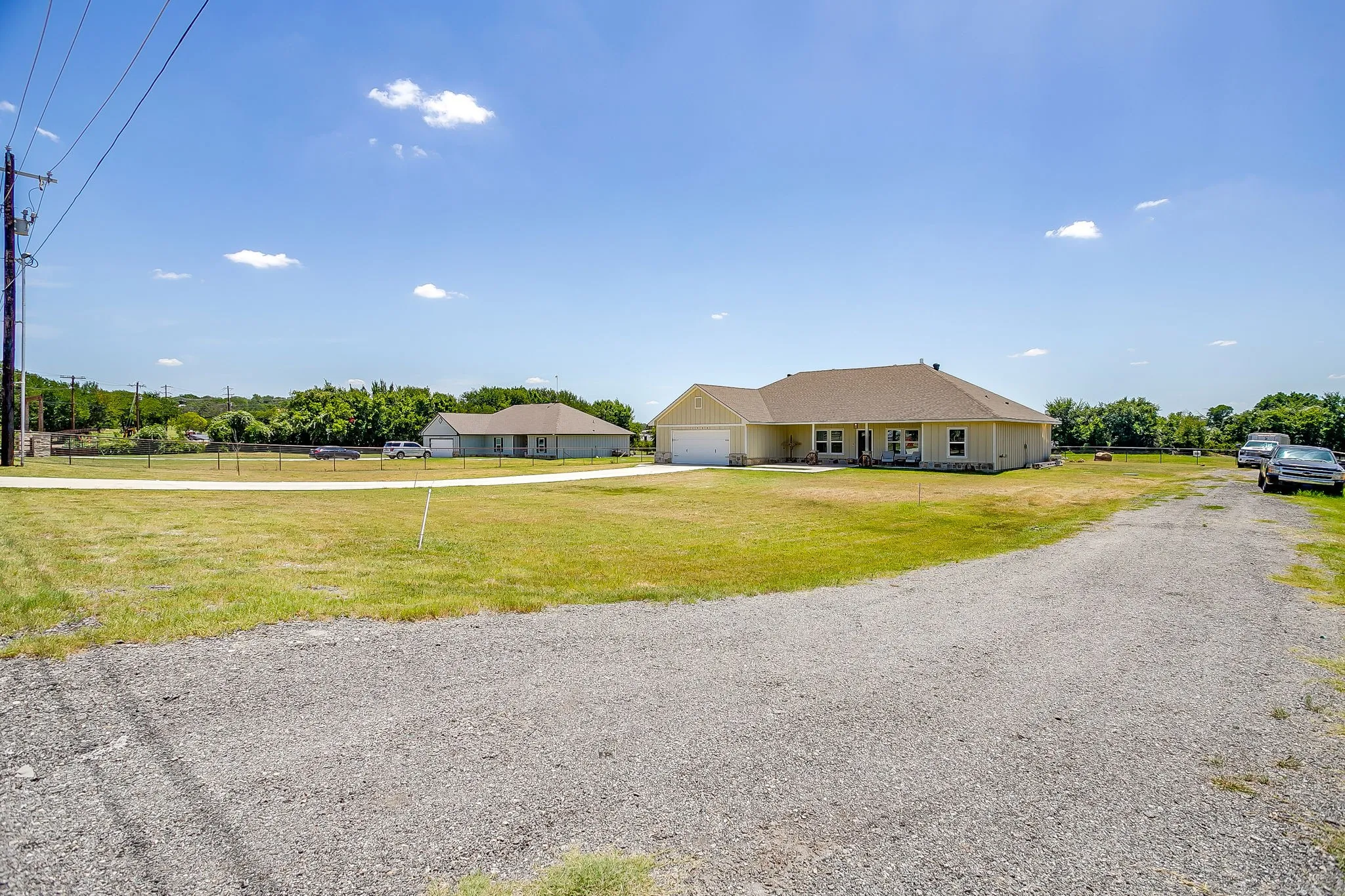 Single Family Residence For Sale in Parker County , 4930 Midway Road, Weatherford, Texas 76085, 3 Bedroom, 2 Bathroom, 2 Garage spaces, 2,052 Sqft, built in 2023, mls#21346028, Real Estate Agent in Weatherford, Homes For Sale in Parker county, Homes For Sale in Weatherford, Realtor in Weatherford Texas, Real Estate Brokerage Independent Realty Texas, Luminita Cordes Realtor