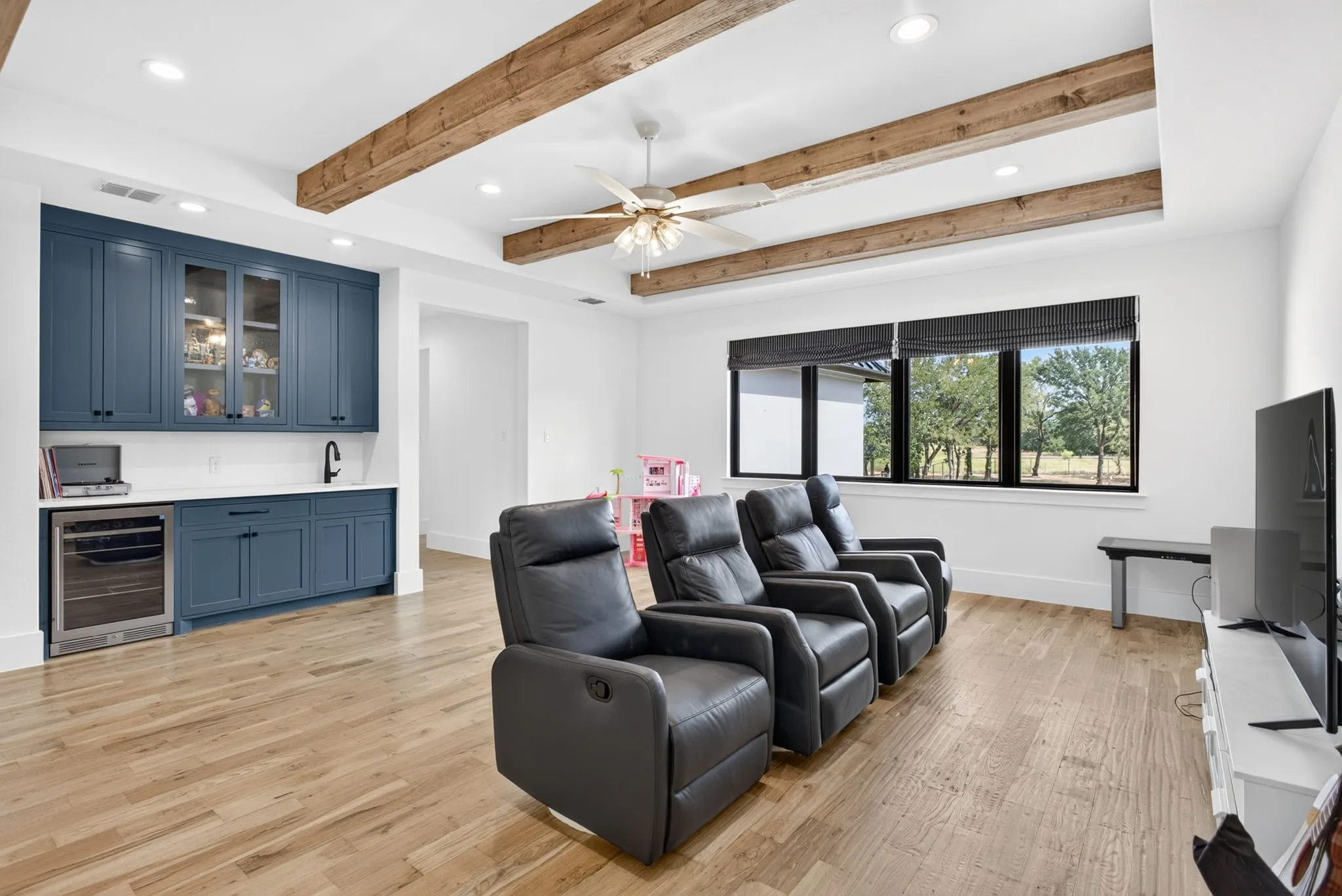 Single Family Residence For Sale in Parker County , 536 Royal Santana Run, Weatherford, Texas 76087, 5 Bedroom, 5 Bathroom, 4 Garage spaces, 4,797 Sqft, built in 2025, mls#21345650, Real Estate Agent in Weatherford, Homes For Sale in Parker county, Homes For Sale in Weatherford, Realtor in Weatherford Texas, Real Estate Brokerage Independent Realty Texas, Luminita Cordes Realtor