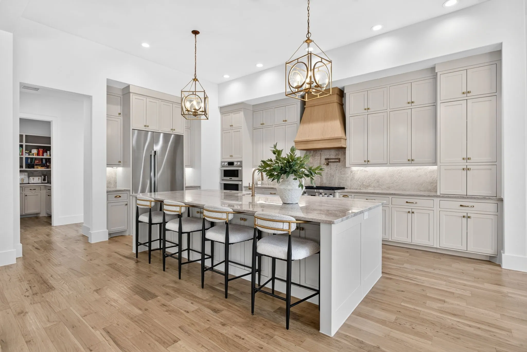 Single Family Residence For Sale in Parker County , 536 Royal Santana Run, Weatherford, Texas 76087, 5 Bedroom, 5 Bathroom, 4 Garage spaces, 4,797 Sqft, built in 2025, mls#21345650, Real Estate Agent in Weatherford, Homes For Sale in Parker county, Homes For Sale in Weatherford, Realtor in Weatherford Texas, Real Estate Brokerage Independent Realty Texas, Luminita Cordes Realtor