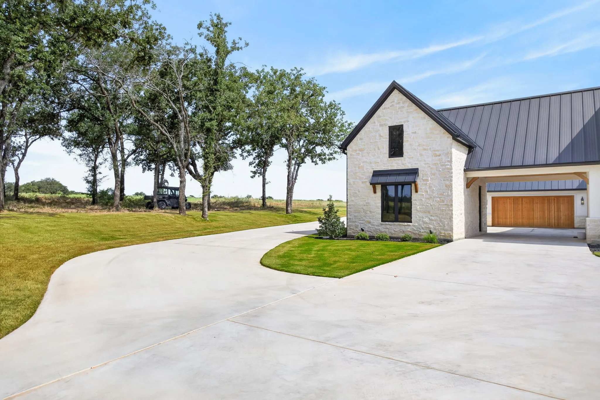 Single Family Residence For Sale in Parker County , 536 Royal Santana Run, Weatherford, Texas 76087, 5 Bedroom, 5 Bathroom, 4 Garage spaces, 4,797 Sqft, built in 2025, mls#21345650, Real Estate Agent in Weatherford, Homes For Sale in Parker county, Homes For Sale in Weatherford, Realtor in Weatherford Texas, Real Estate Brokerage Independent Realty Texas, Luminita Cordes Realtor