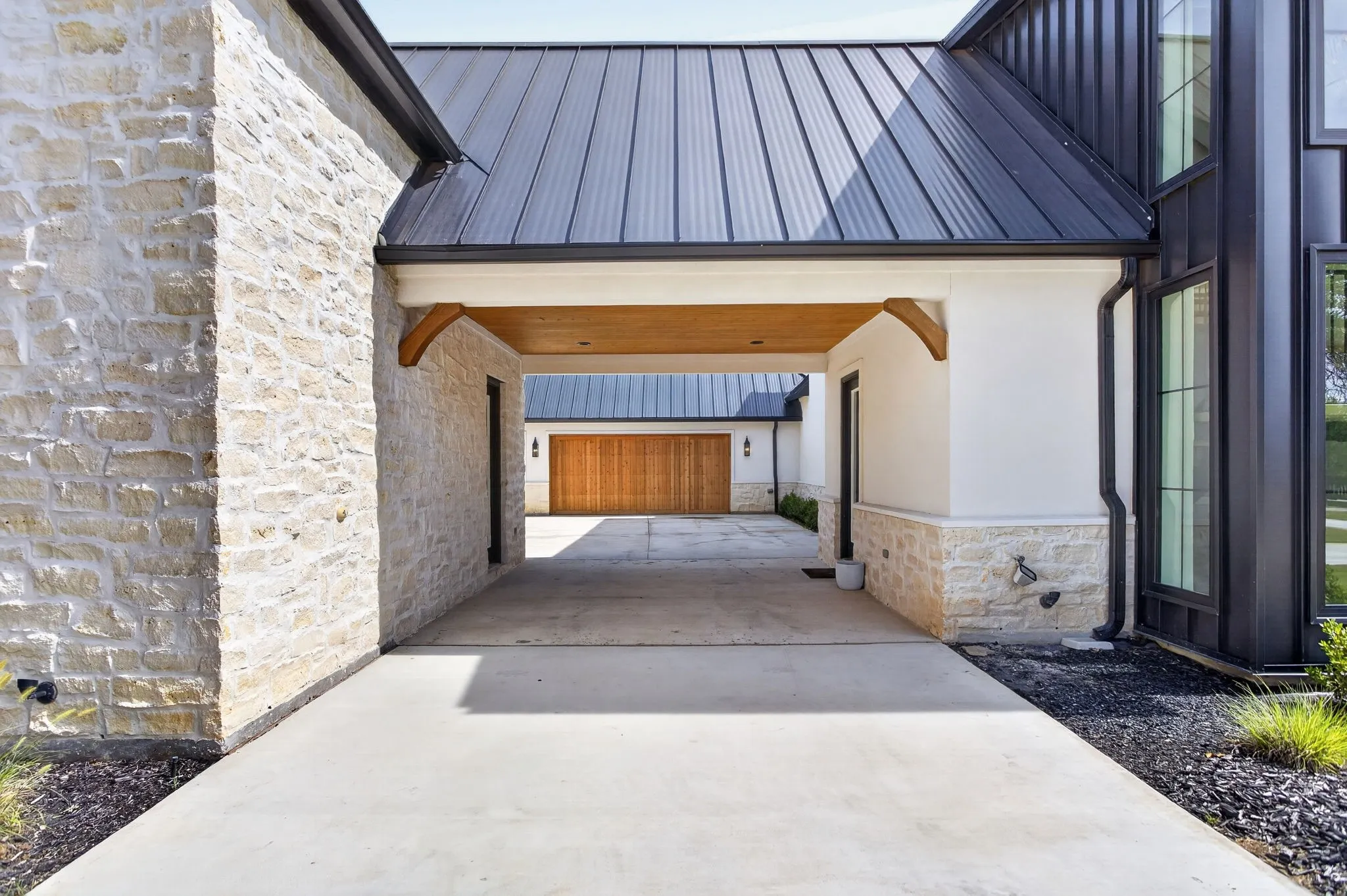 Single Family Residence For Sale in Parker County , 536 Royal Santana Run, Weatherford, Texas 76087, 5 Bedroom, 5 Bathroom, 4 Garage spaces, 4,797 Sqft, built in 2025, mls#21345650, Real Estate Agent in Weatherford, Homes For Sale in Parker county, Homes For Sale in Weatherford, Realtor in Weatherford Texas, Real Estate Brokerage Independent Realty Texas, Luminita Cordes Realtor