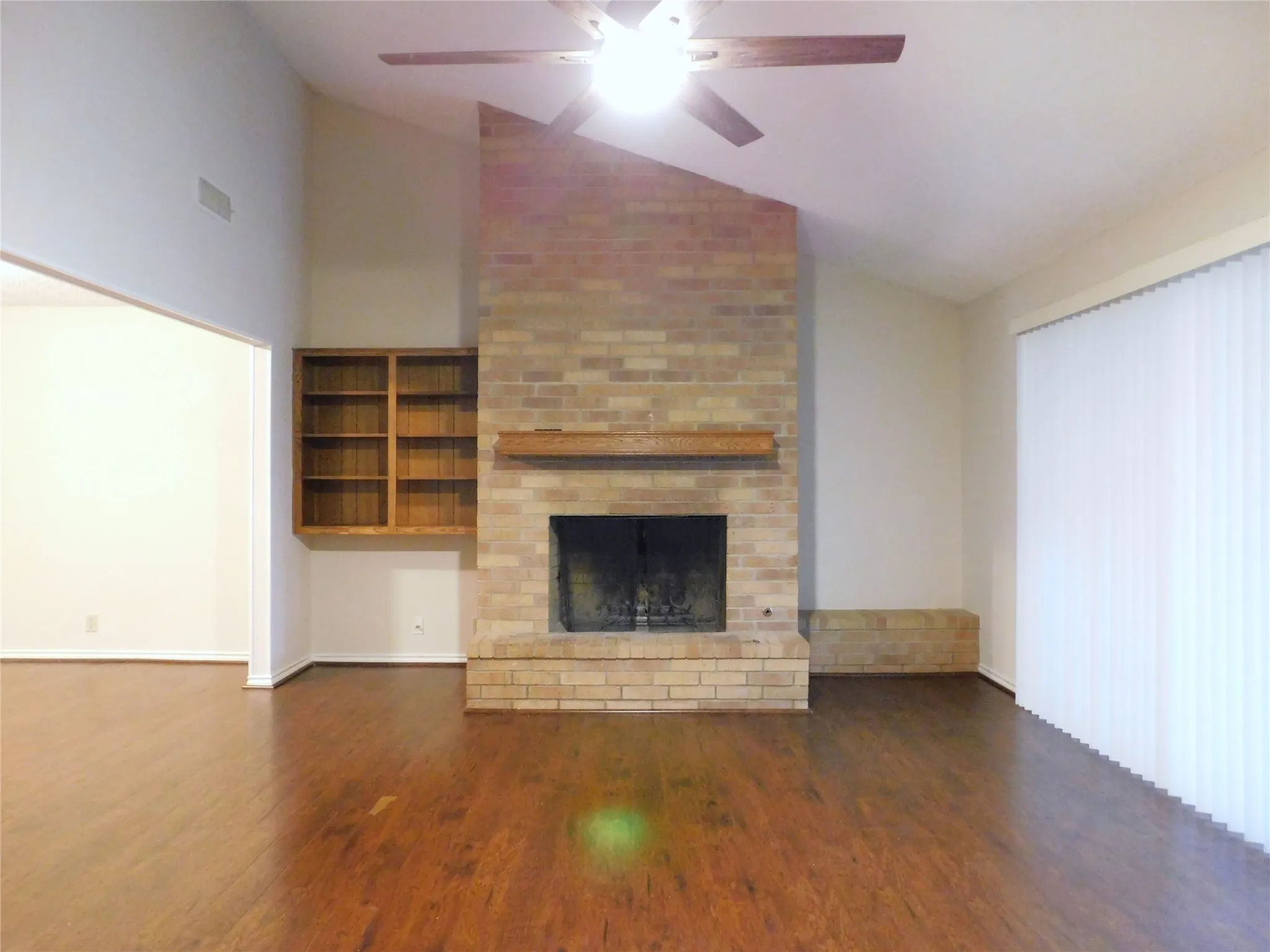 Duplex For Rent in Denton County , 2204 Canterbury Court, Denton, Texas 76205, 3 Bedroom, 2 Bathroom, Garage spaces, 1,521 Sqft, built in 1978, mls#21345463, Real Estate Agent in Denton, Homes For Rent in Denton county, Homes For Rent in Denton, Realtor in Denton Texas, Real Estate Brokerage Independent Realty Texas, Luminita Cordes Realtor