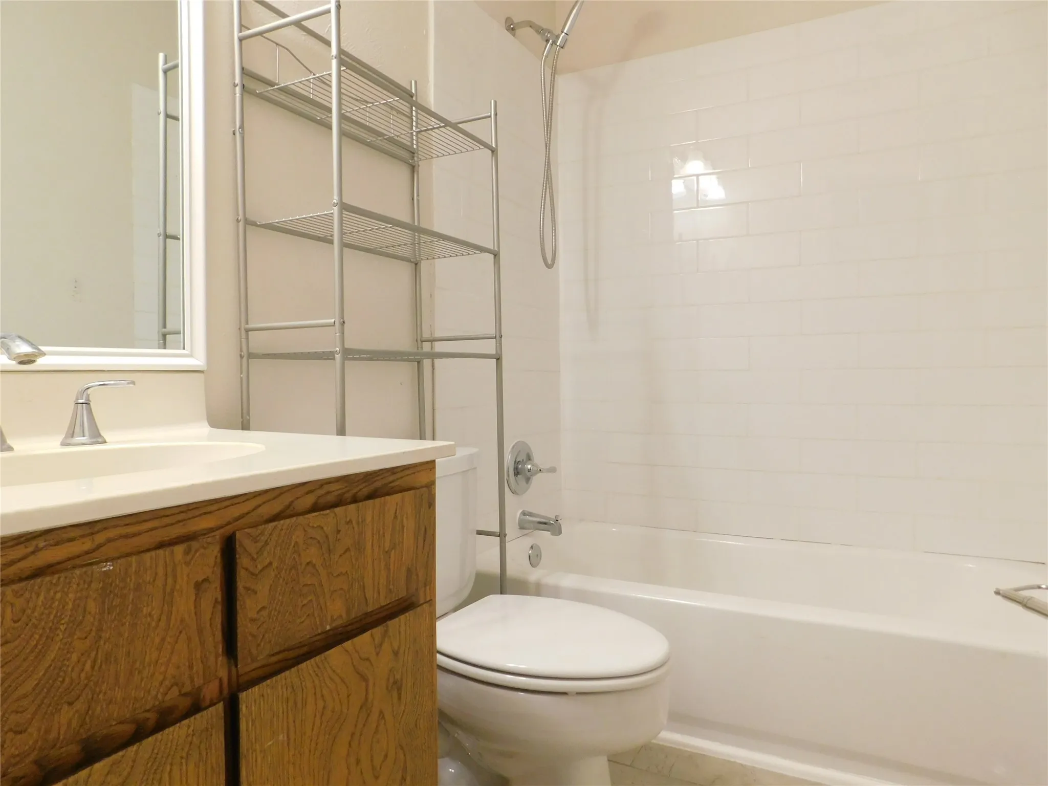 Duplex For Rent in Denton County , 2204 Canterbury Court, Denton, Texas 76205, 3 Bedroom, 2 Bathroom, Garage spaces, 1,521 Sqft, built in 1978, mls#21345463, Real Estate Agent in Denton, Homes For Rent in Denton county, Homes For Rent in Denton, Realtor in Denton Texas, Real Estate Brokerage Independent Realty Texas, Luminita Cordes Realtor