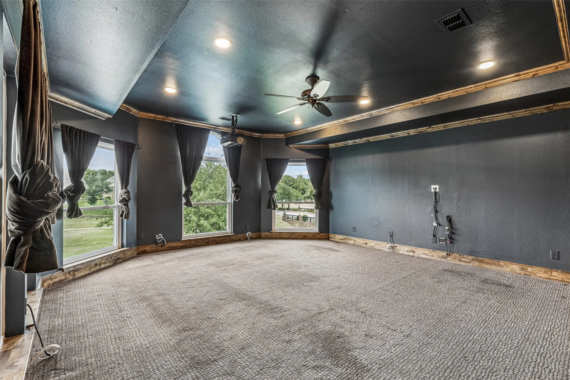 Single Family Residence For Sale in Dallas County , 2206 Clearspring Drive N, Irving, Texas 75063, 5 Bedroom, 4 Bathroom, 3 Garage spaces, 5,375 Sqft, built in 1996, mls#21343836, Real Estate Agent in Irving, Homes For Sale in Dallas county, Homes For Sale in Irving, Realtor in Irving Texas, Real Estate Brokerage Independent Realty Texas, Luminita Cordes Realtor