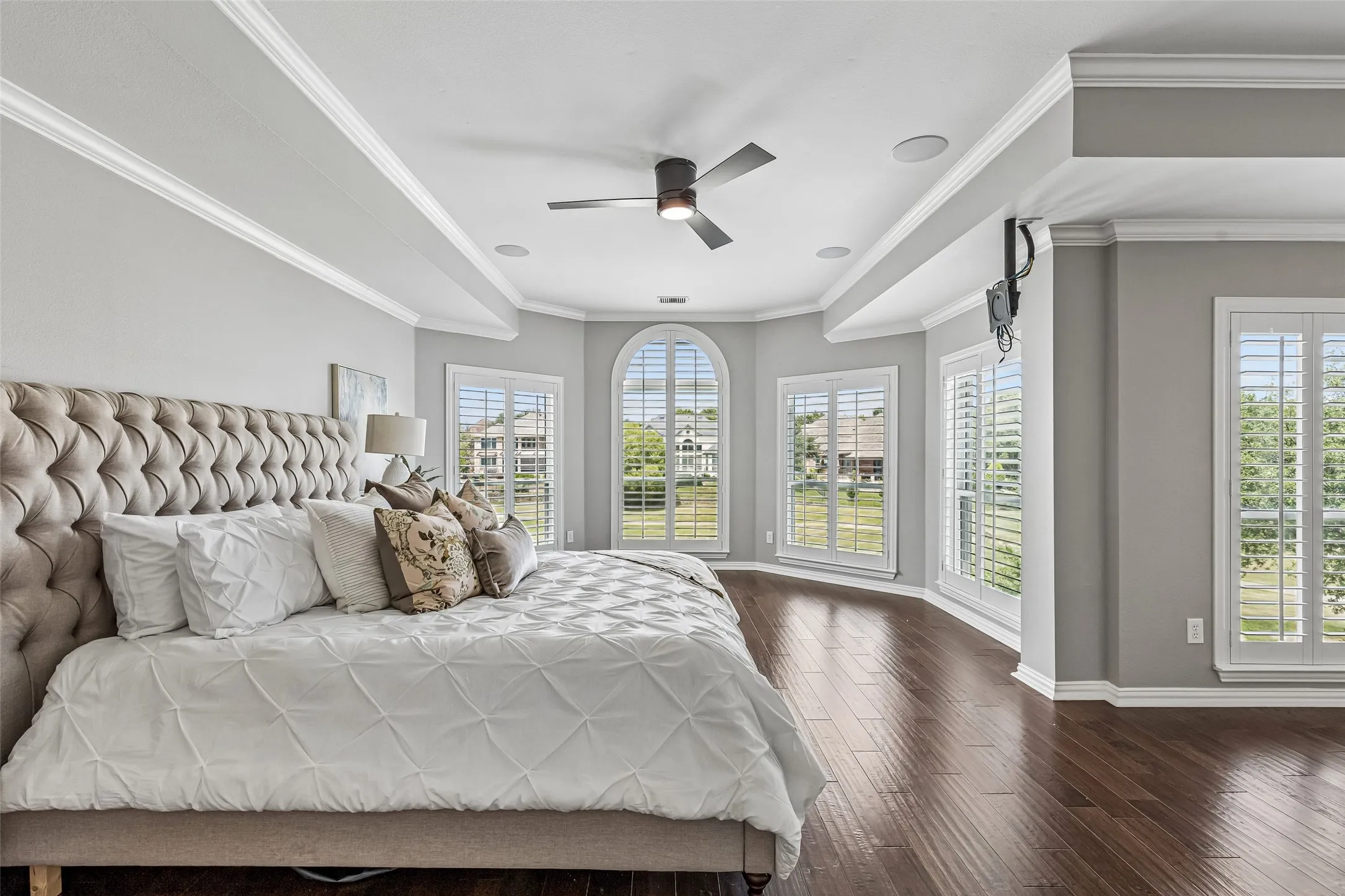 Single Family Residence For Sale in Dallas County , 2206 Clearspring Drive N, Irving, Texas 75063, 5 Bedroom, 4 Bathroom, 3 Garage spaces, 5,375 Sqft, built in 1996, mls#21343836, Real Estate Agent in Irving, Homes For Sale in Dallas county, Homes For Sale in Irving, Realtor in Irving Texas, Real Estate Brokerage Independent Realty Texas, Luminita Cordes Realtor
