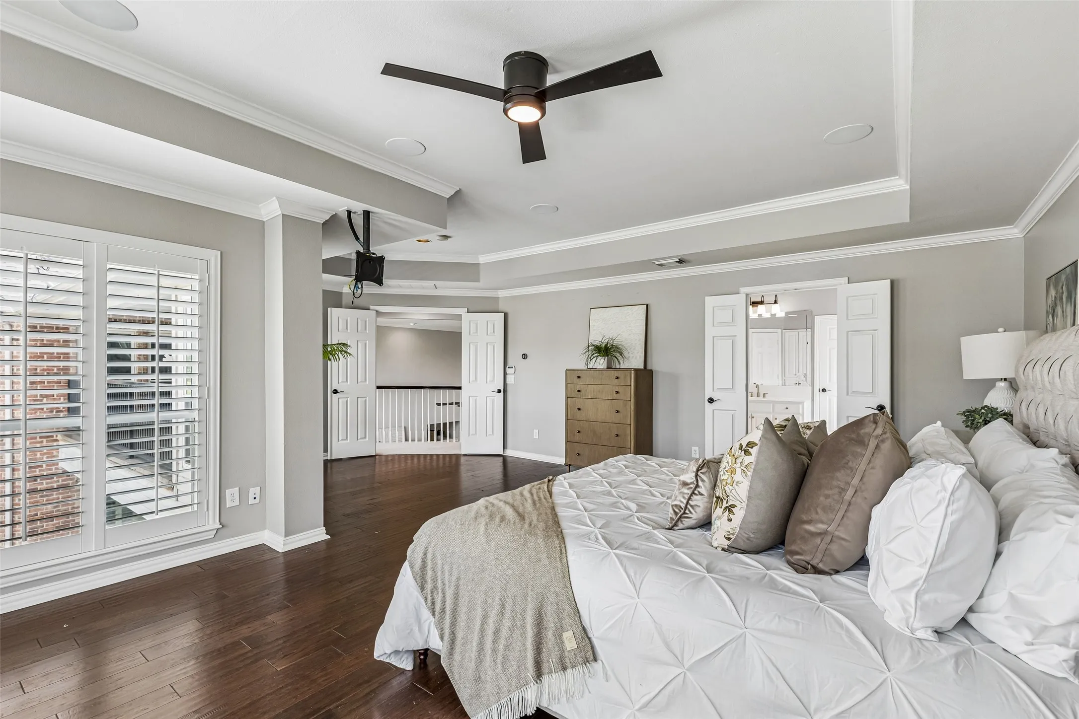 Single Family Residence For Sale in Dallas County , 2206 Clearspring Drive N, Irving, Texas 75063, 5 Bedroom, 4 Bathroom, 3 Garage spaces, 5,375 Sqft, built in 1996, mls#21343836, Real Estate Agent in Irving, Homes For Sale in Dallas county, Homes For Sale in Irving, Realtor in Irving Texas, Real Estate Brokerage Independent Realty Texas, Luminita Cordes Realtor