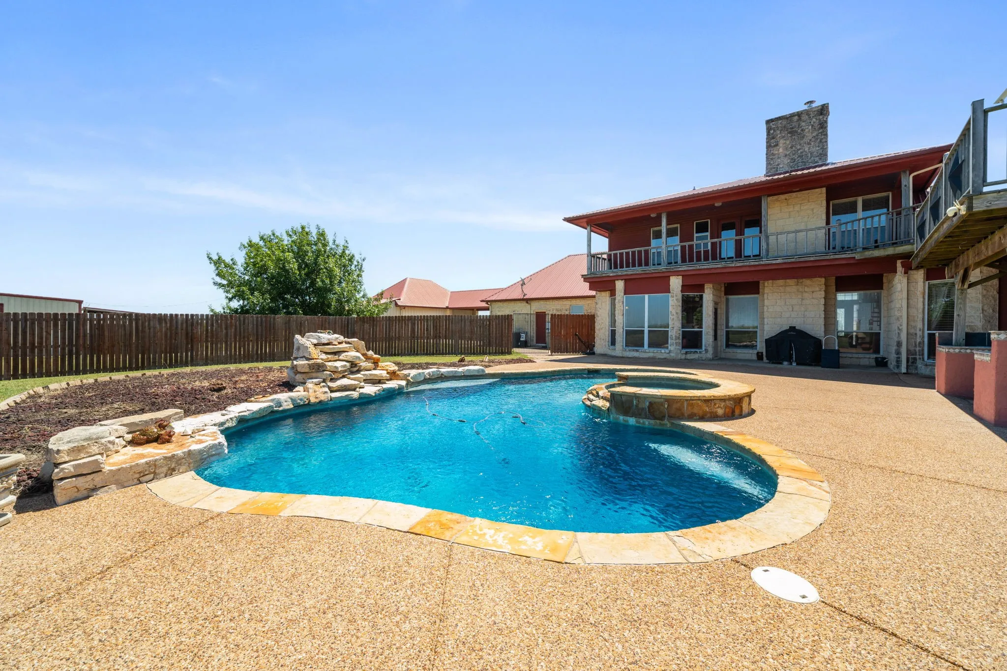 Farm For Sale in Ellis County , 601 Zmolek Road, Ennis, Texas 75119, 4 Bedroom, 3 Bathroom, 2 Garage spaces, 2,889 Sqft, built in 1998, mls#21344849, Real Estate Agent in Ennis, Homes For Sale in Ellis county, Homes For Sale in Ennis, Realtor in Ennis Texas, Real Estate Brokerage Independent Realty Texas, Luminita Cordes Realtor